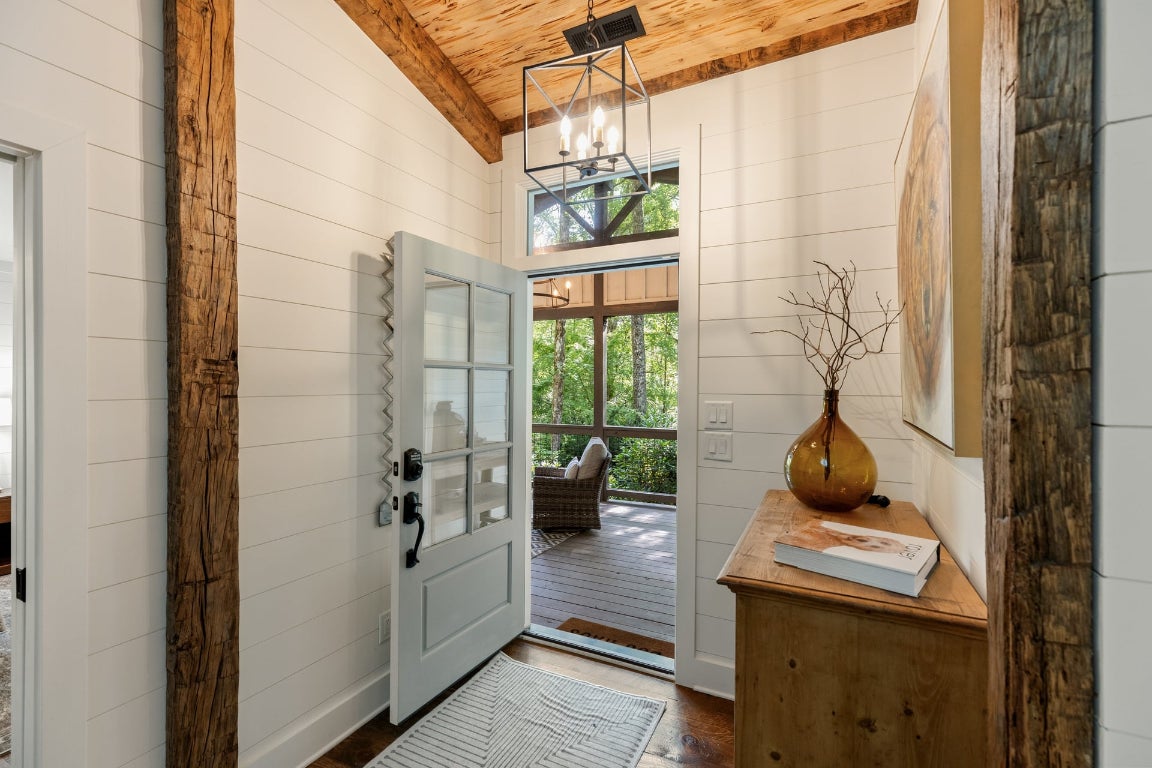 462 Mirror Lake Road