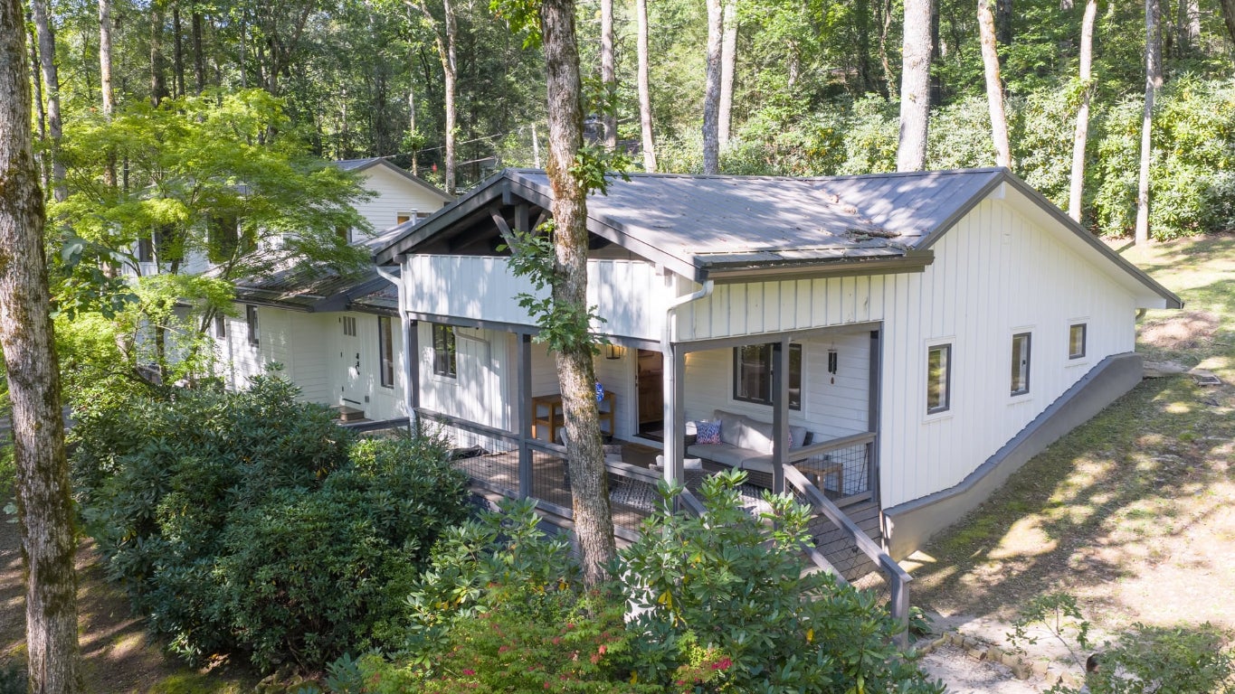 462 Mirror Lake Road