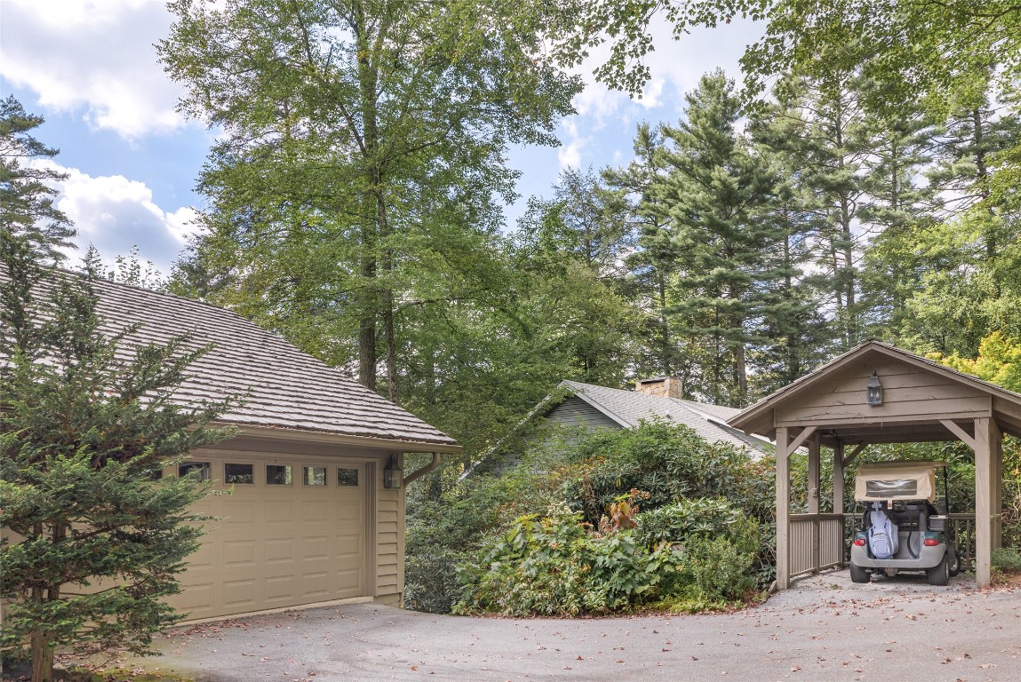 83 Hummingbird Circle