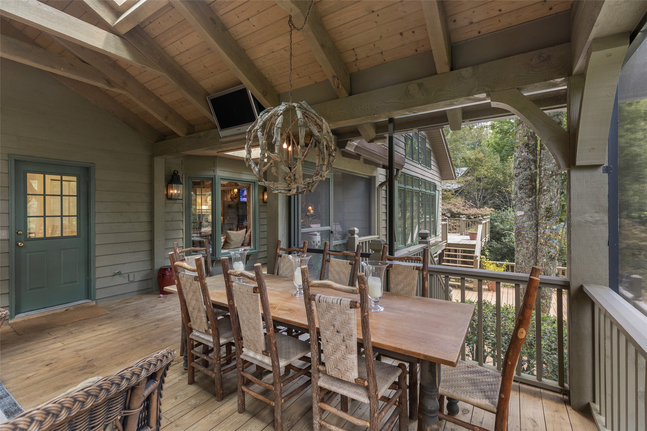 83 Hummingbird Circle