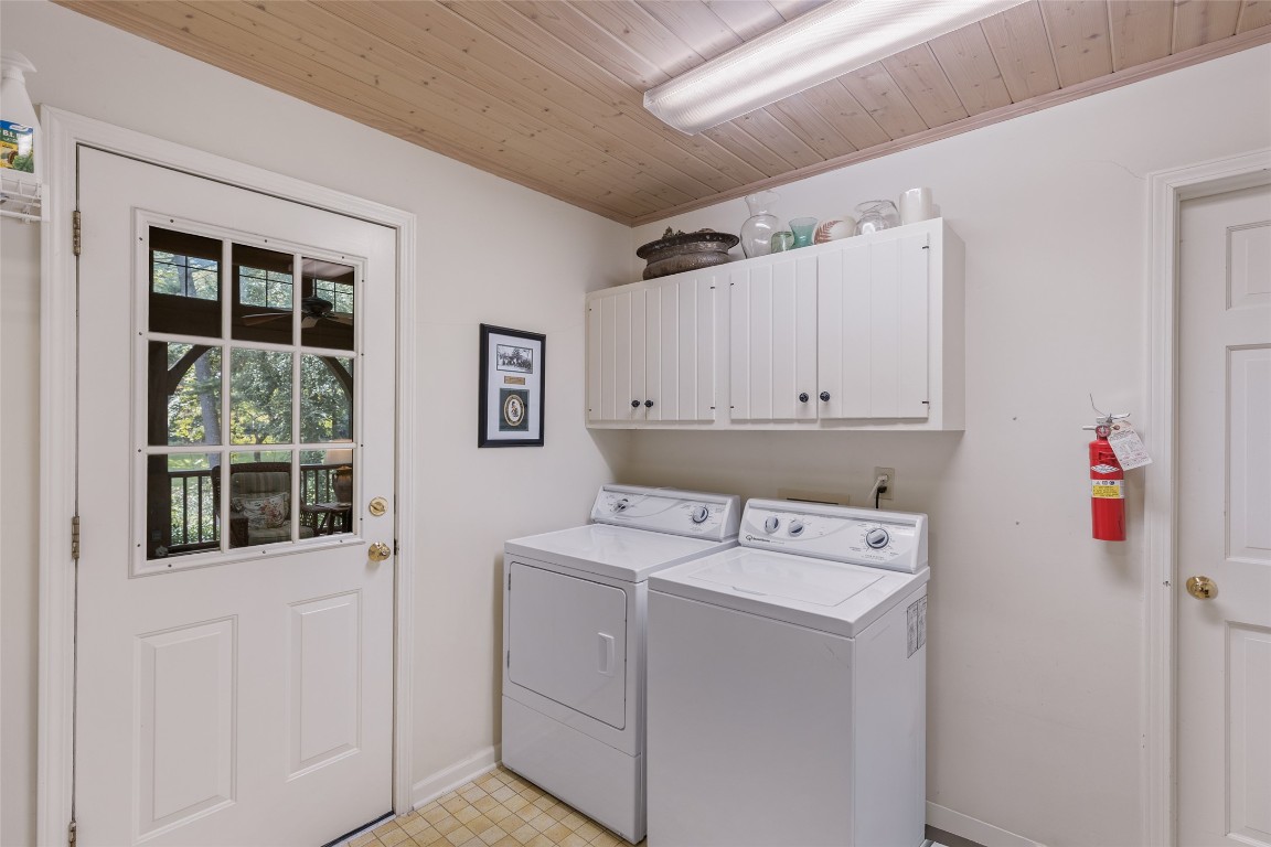 83 Hummingbird Circle