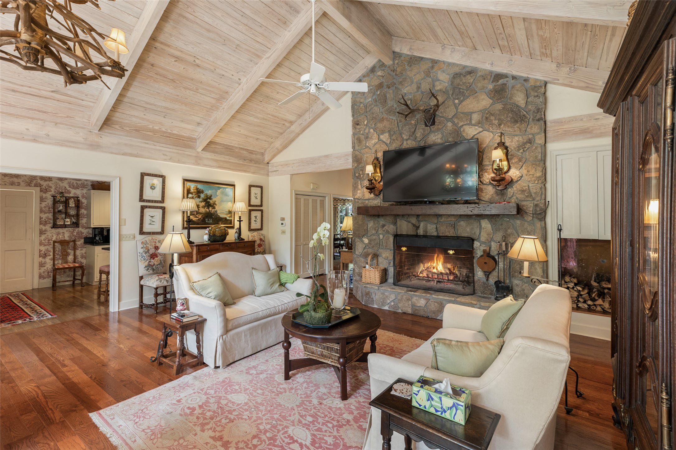 83 Hummingbird Circle