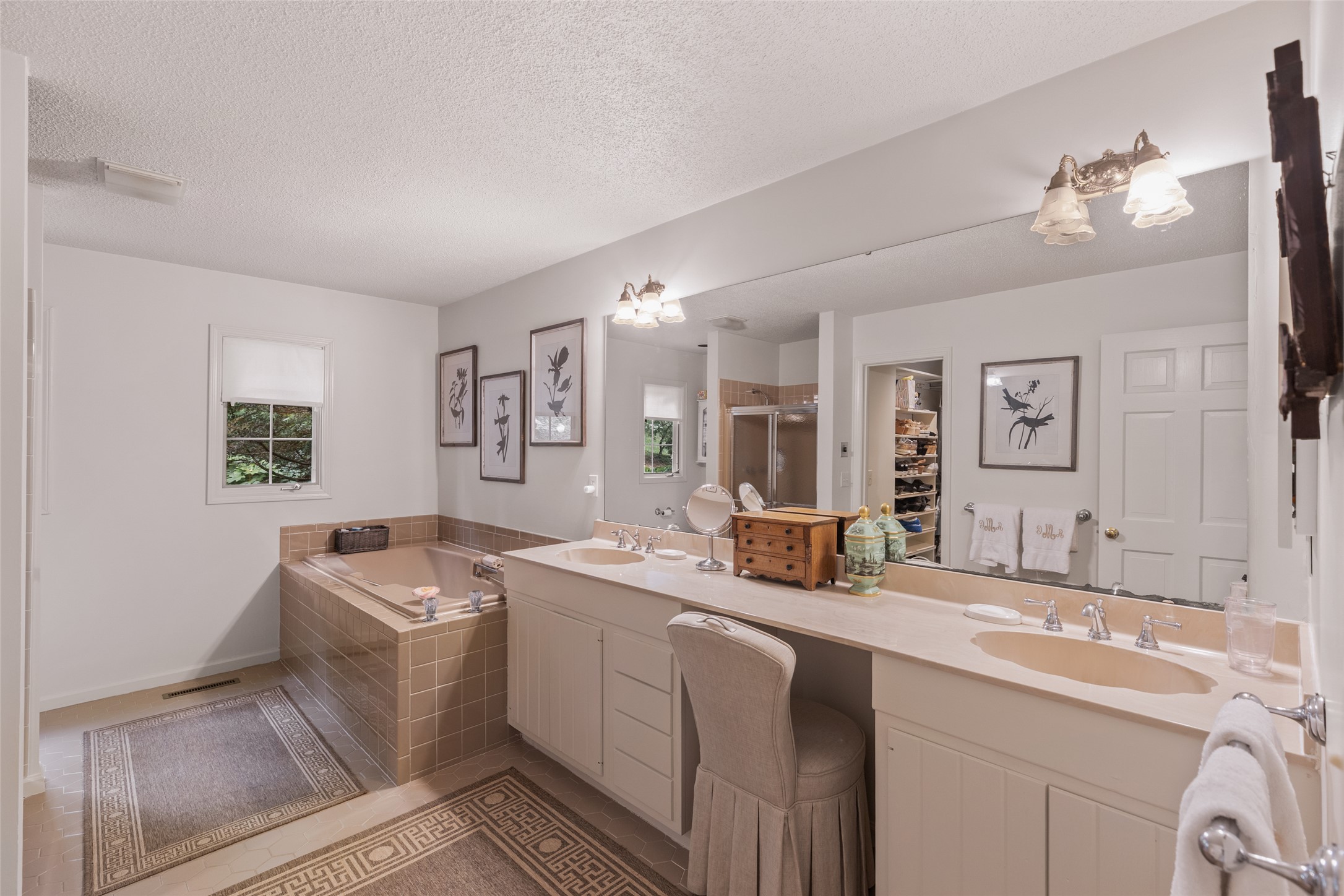 83 Hummingbird Circle