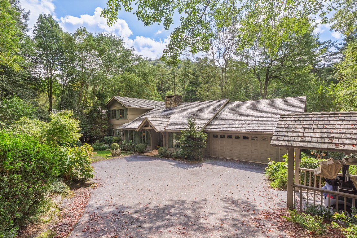 83 Hummingbird Circle