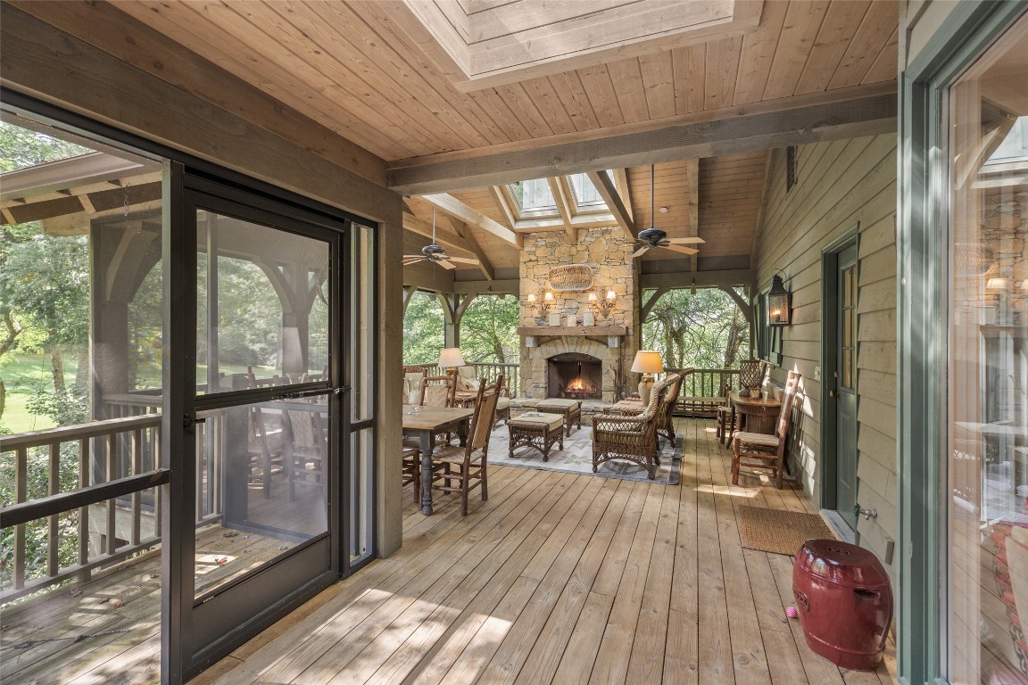 83 Hummingbird Circle