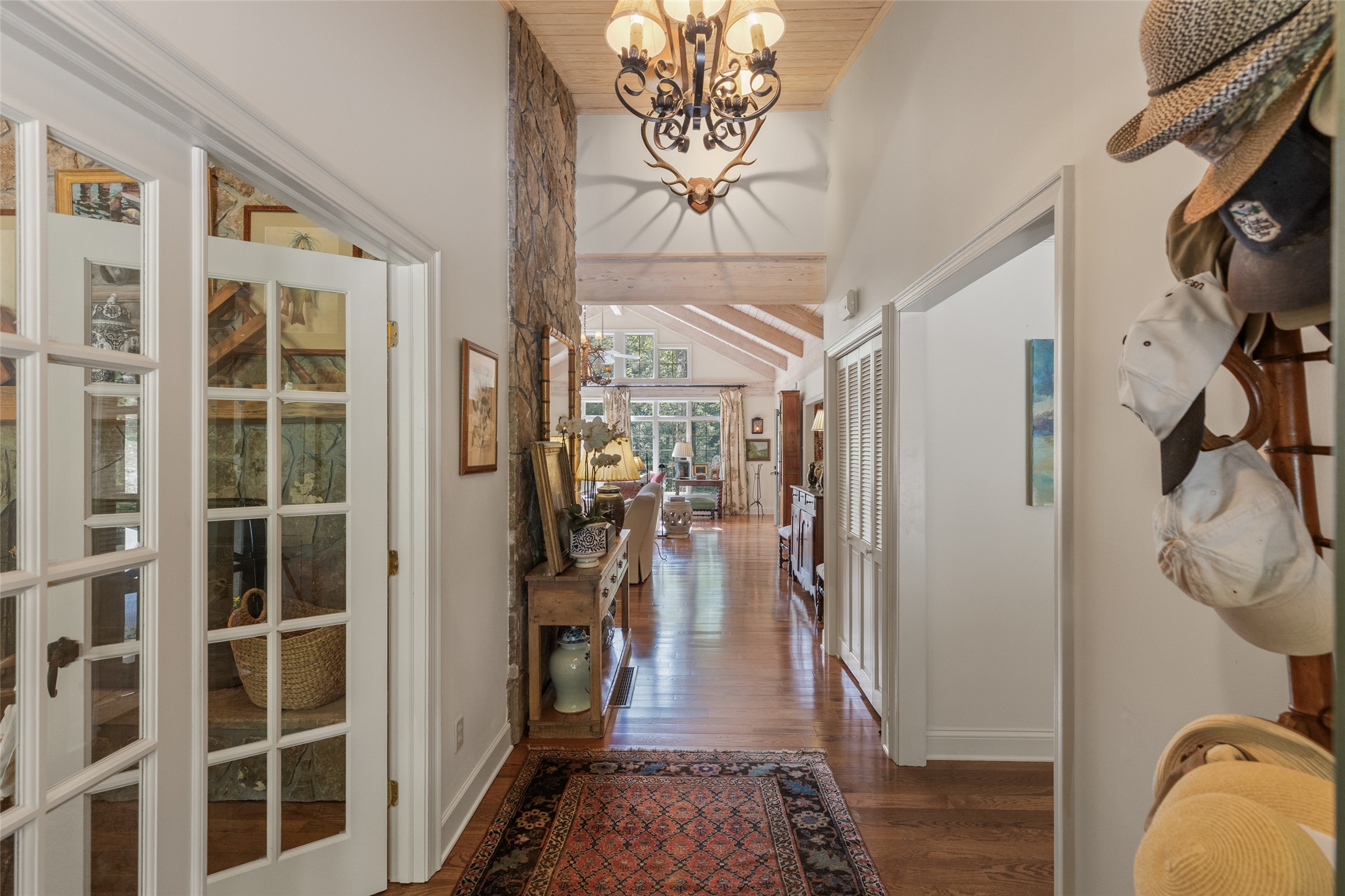 83 Hummingbird Circle