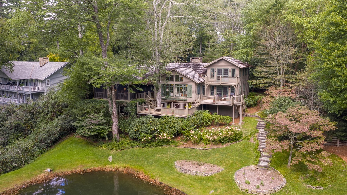 83 Hummingbird Circle