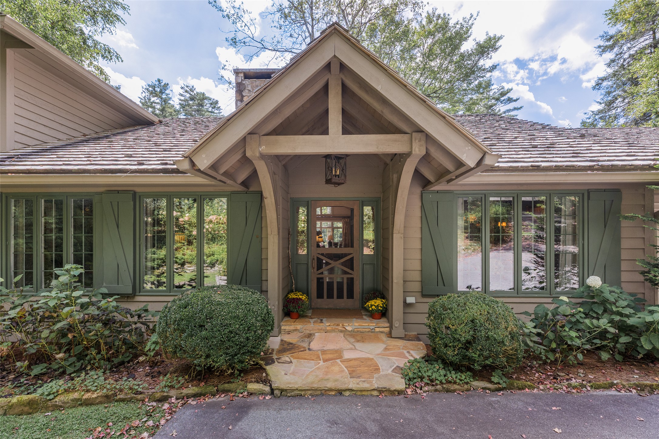 83 Hummingbird Circle