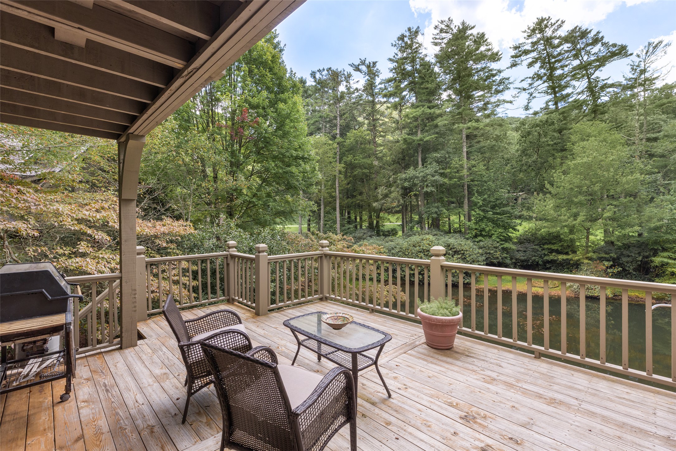 83 Hummingbird Circle