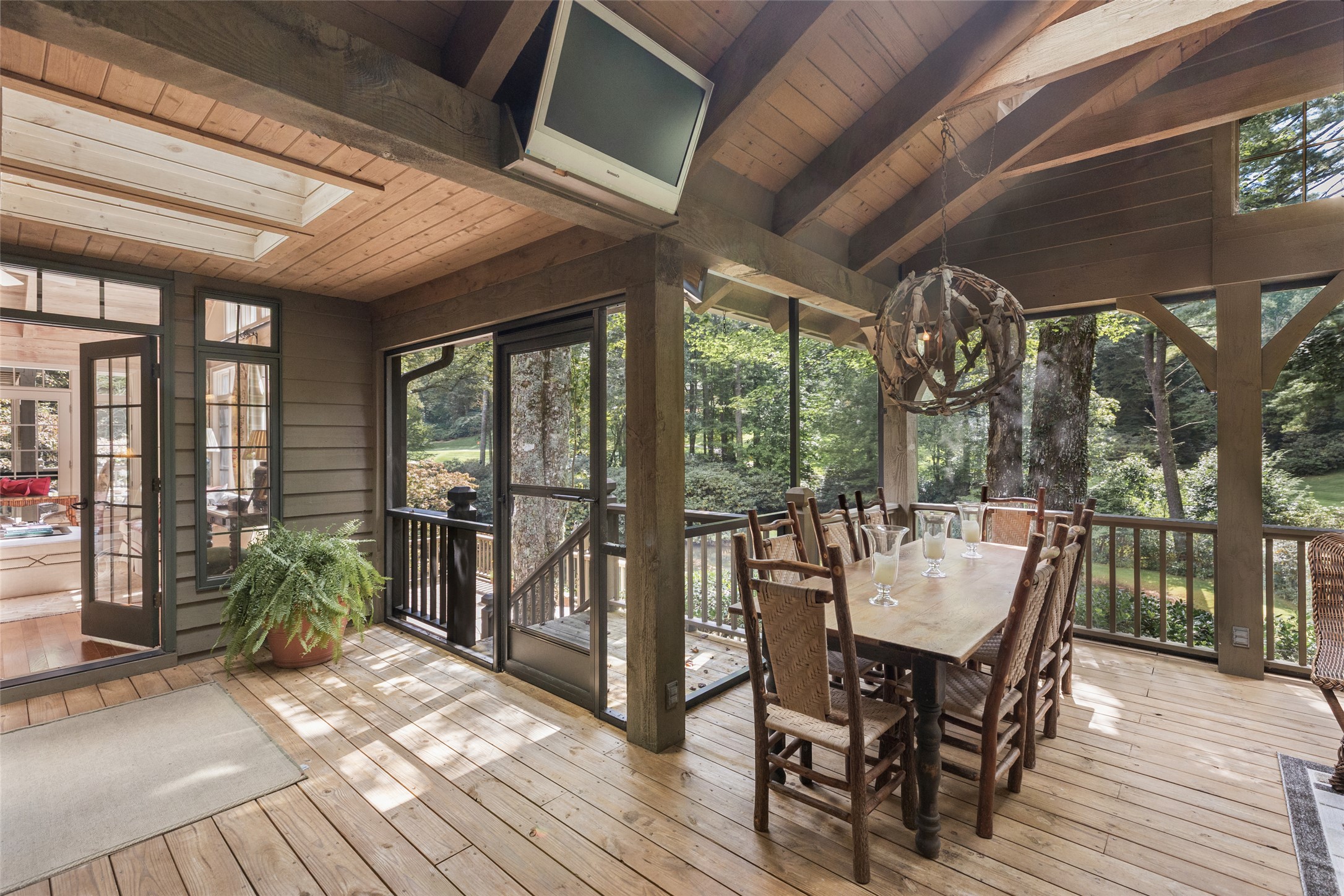 83 Hummingbird Circle