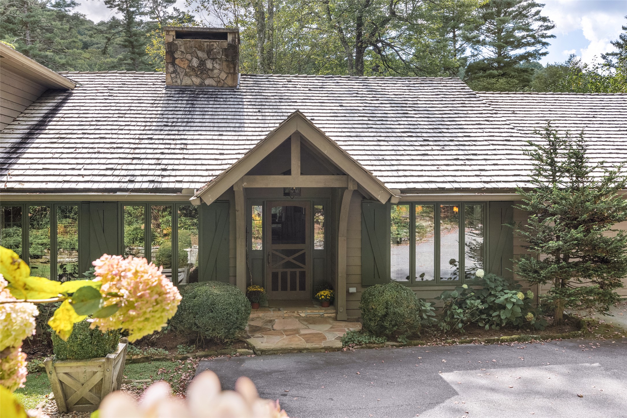 83 Hummingbird Circle