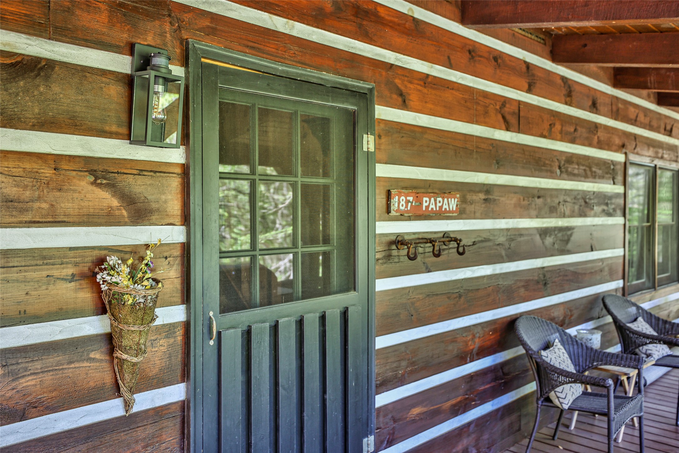 187 Papaw Lane
