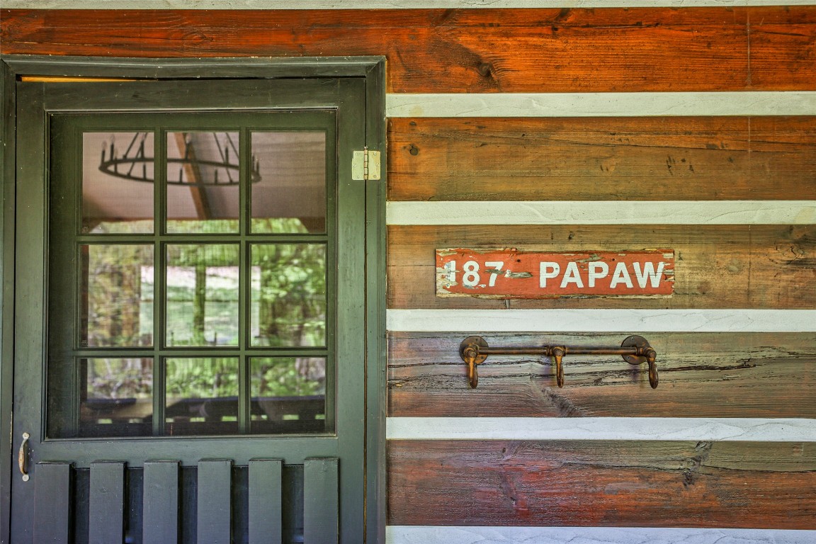 187 Papaw Lane