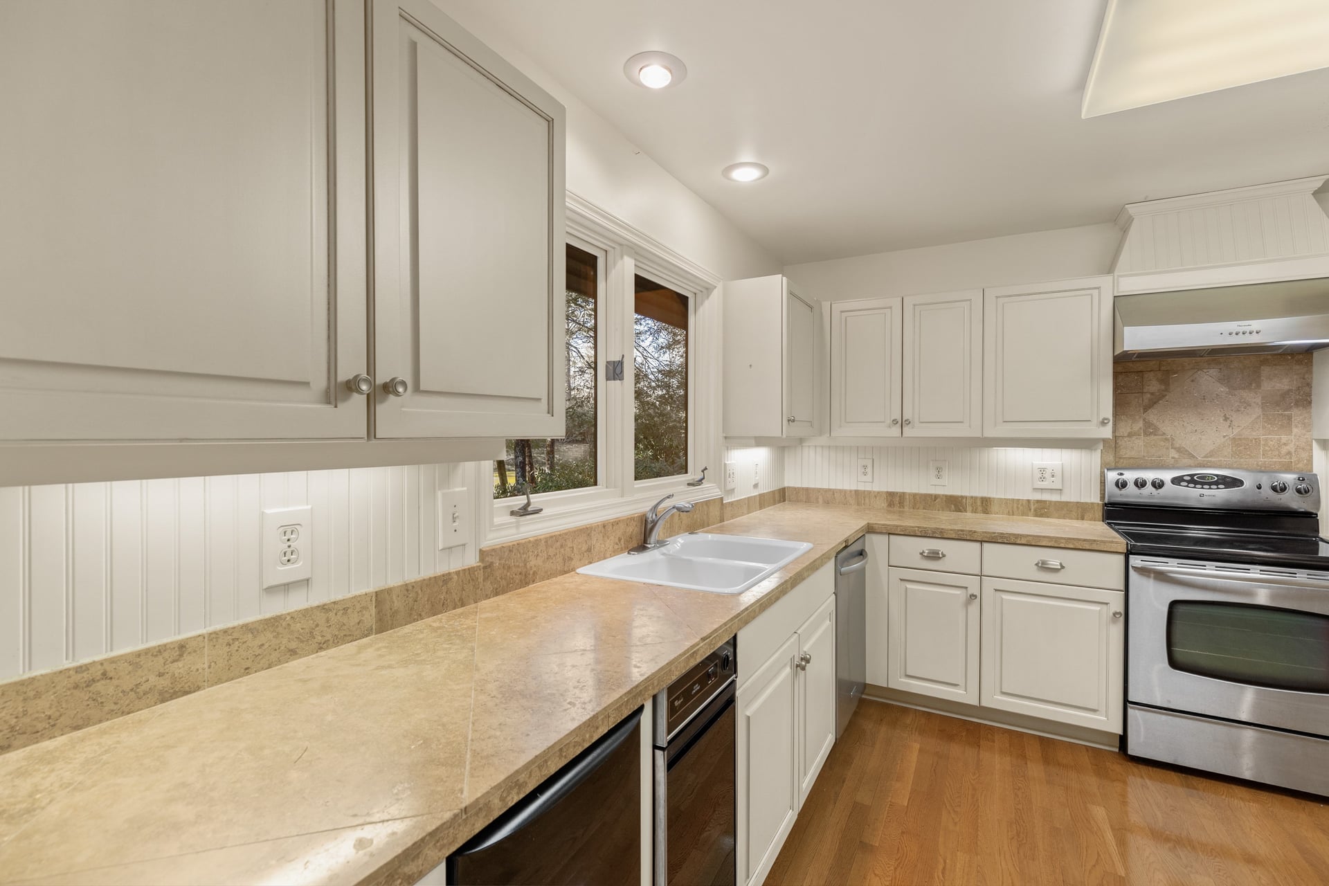312 Pipers Court