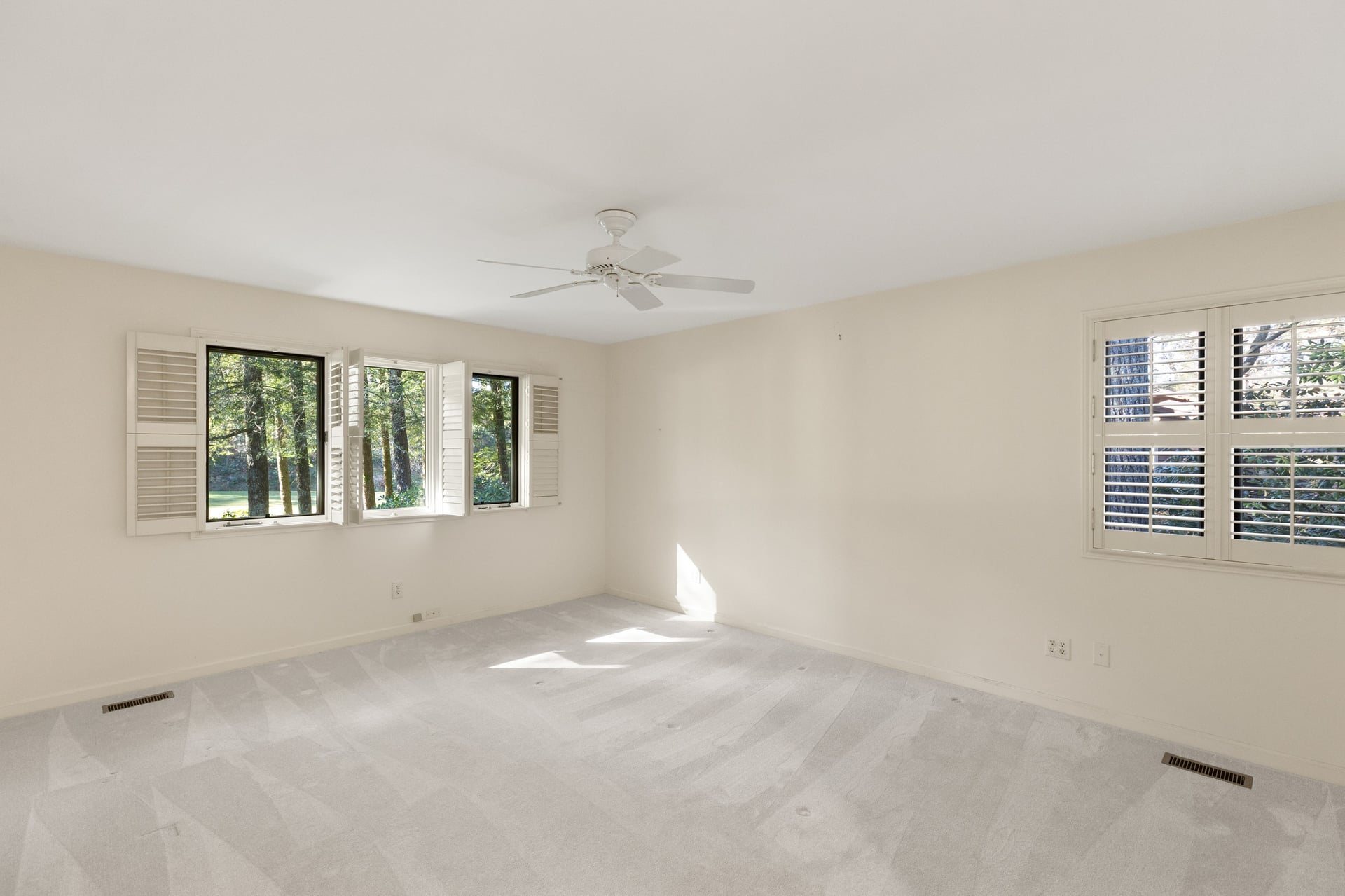 312 Pipers Court
