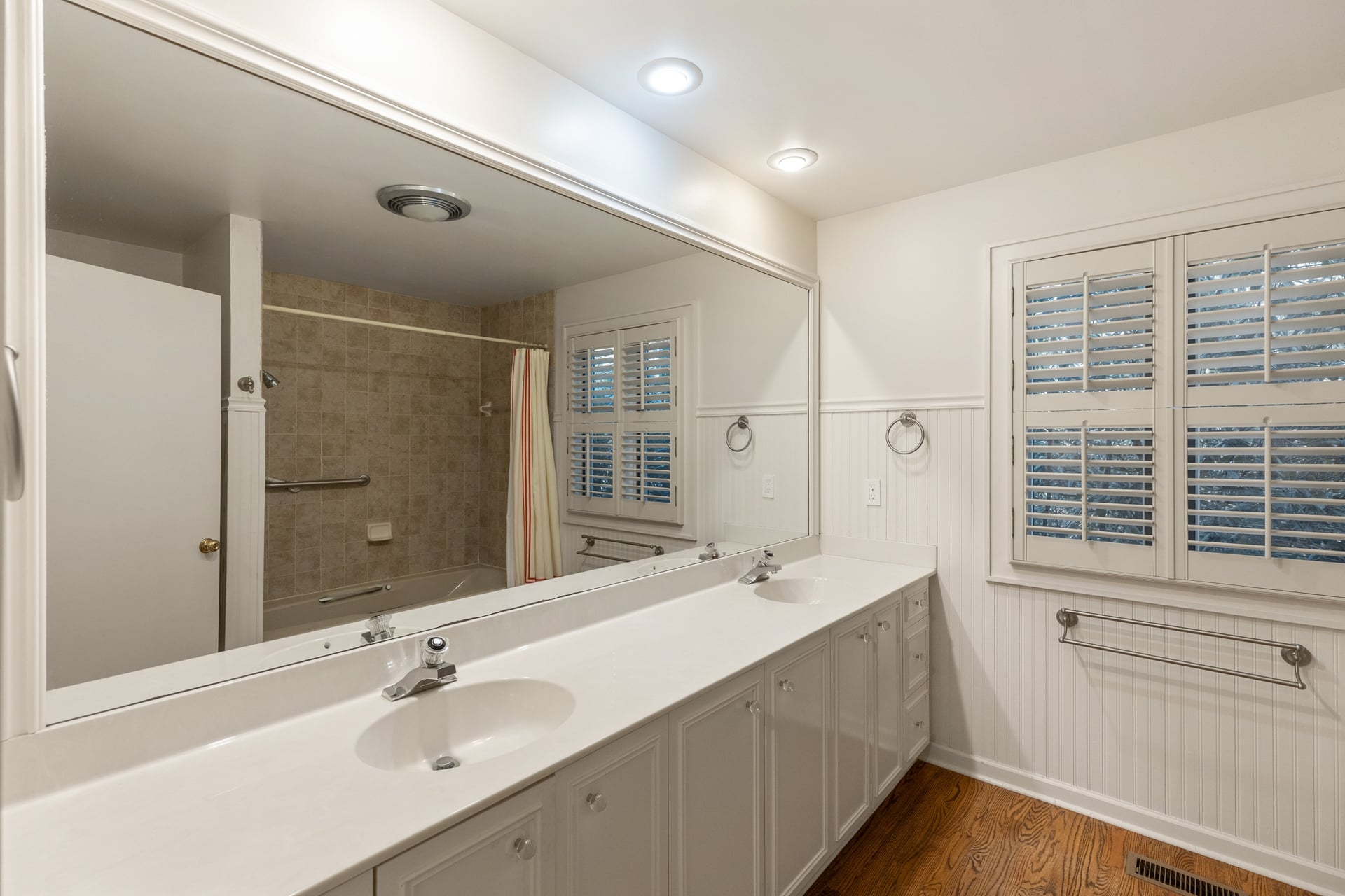 312 Pipers Court