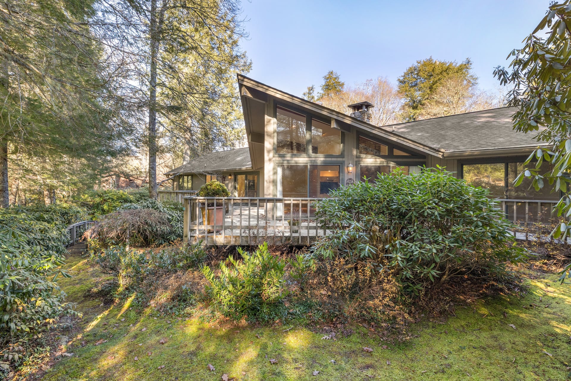 312 Pipers Court