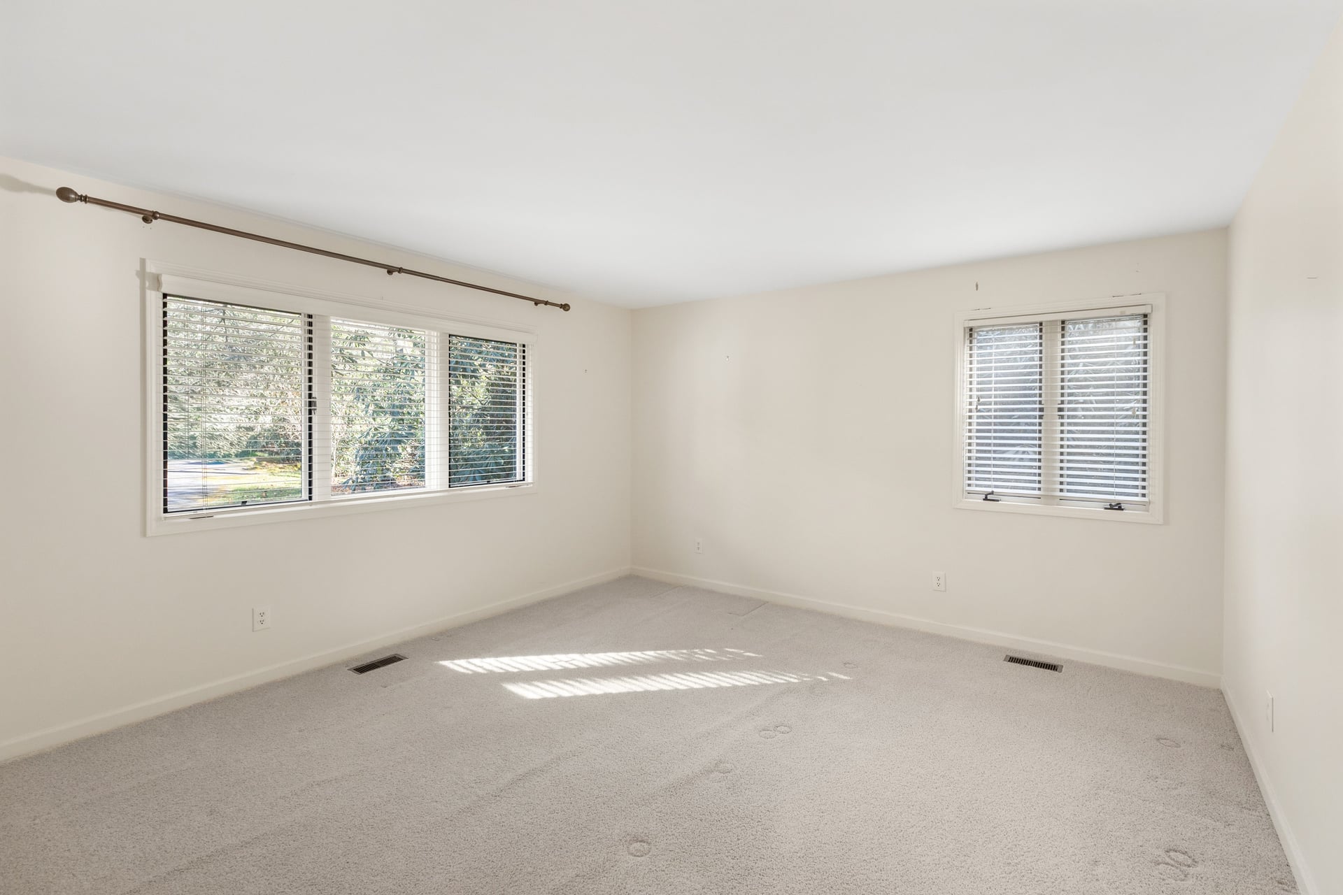 312 Pipers Court
