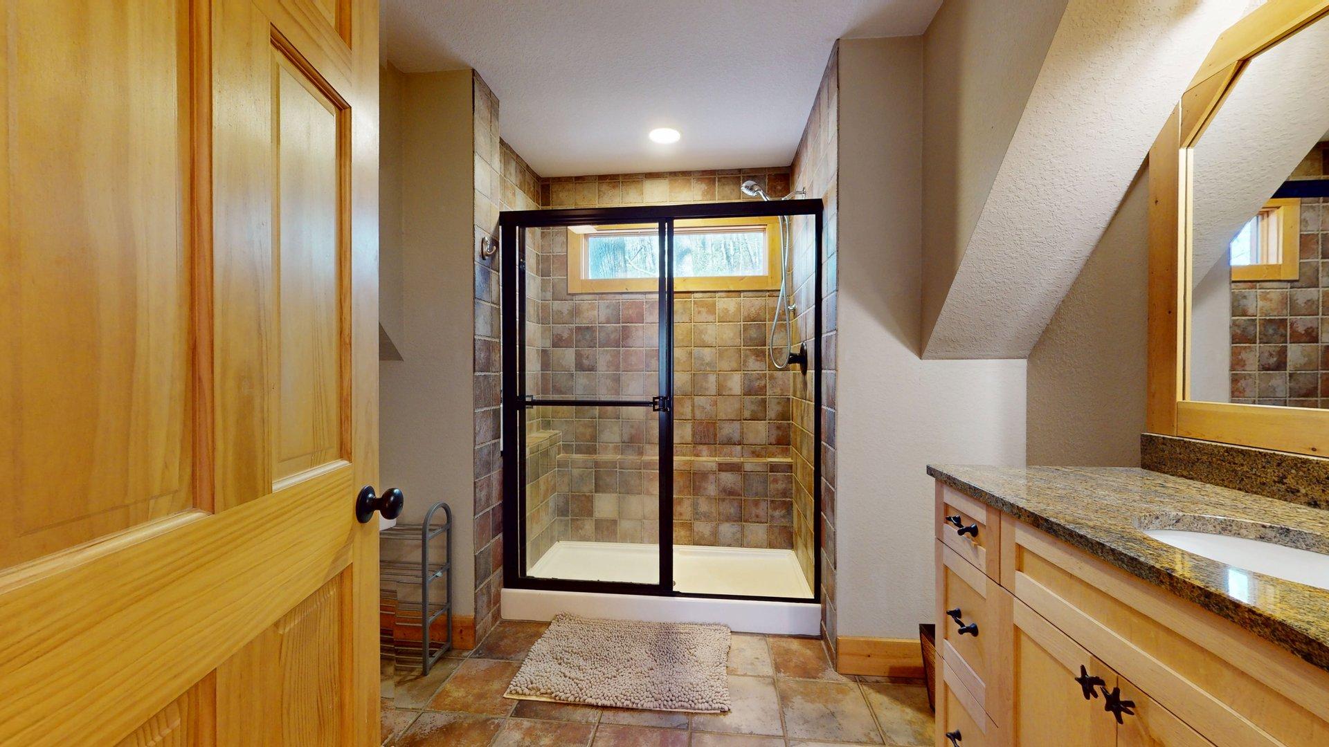 28 E Forest Way
