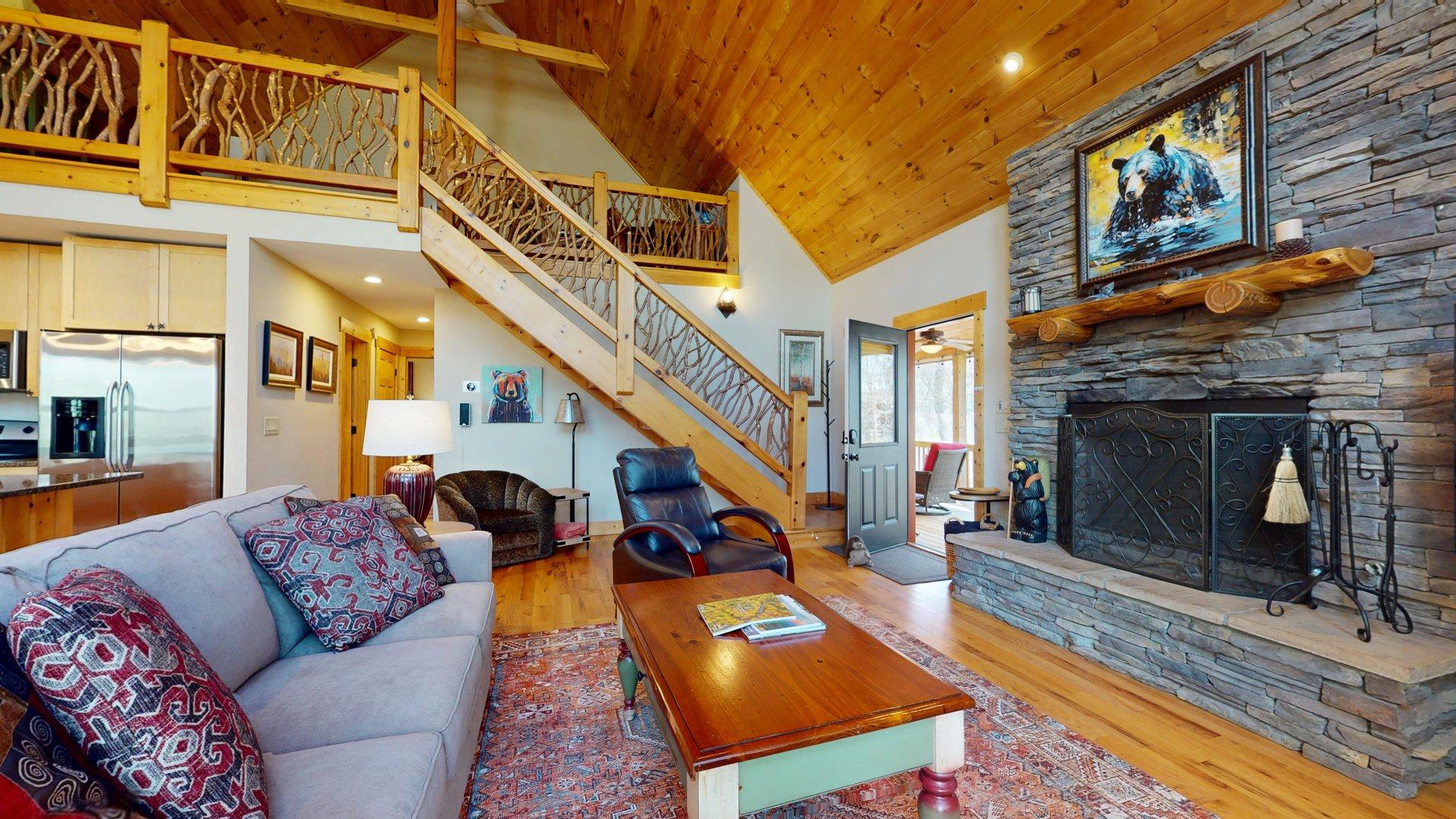 28 E Forest Way