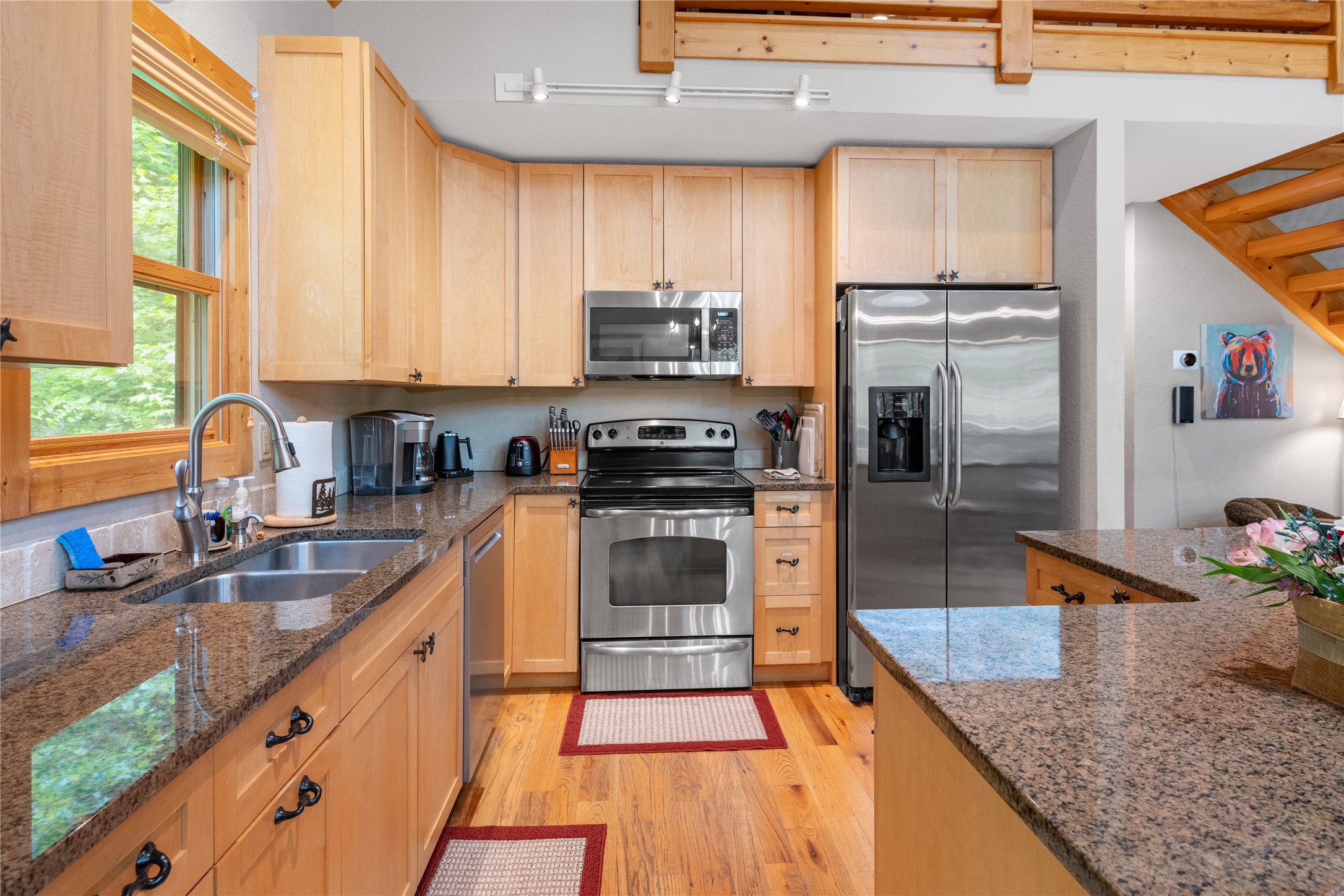 28 E Forest Way