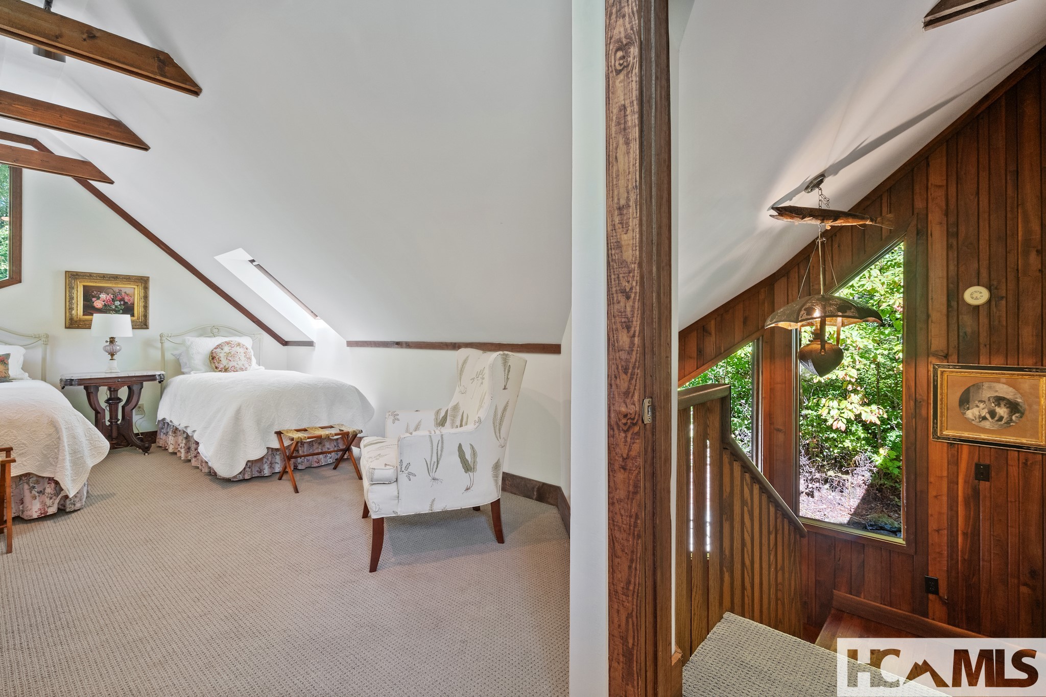 711 Flat Mountain Road