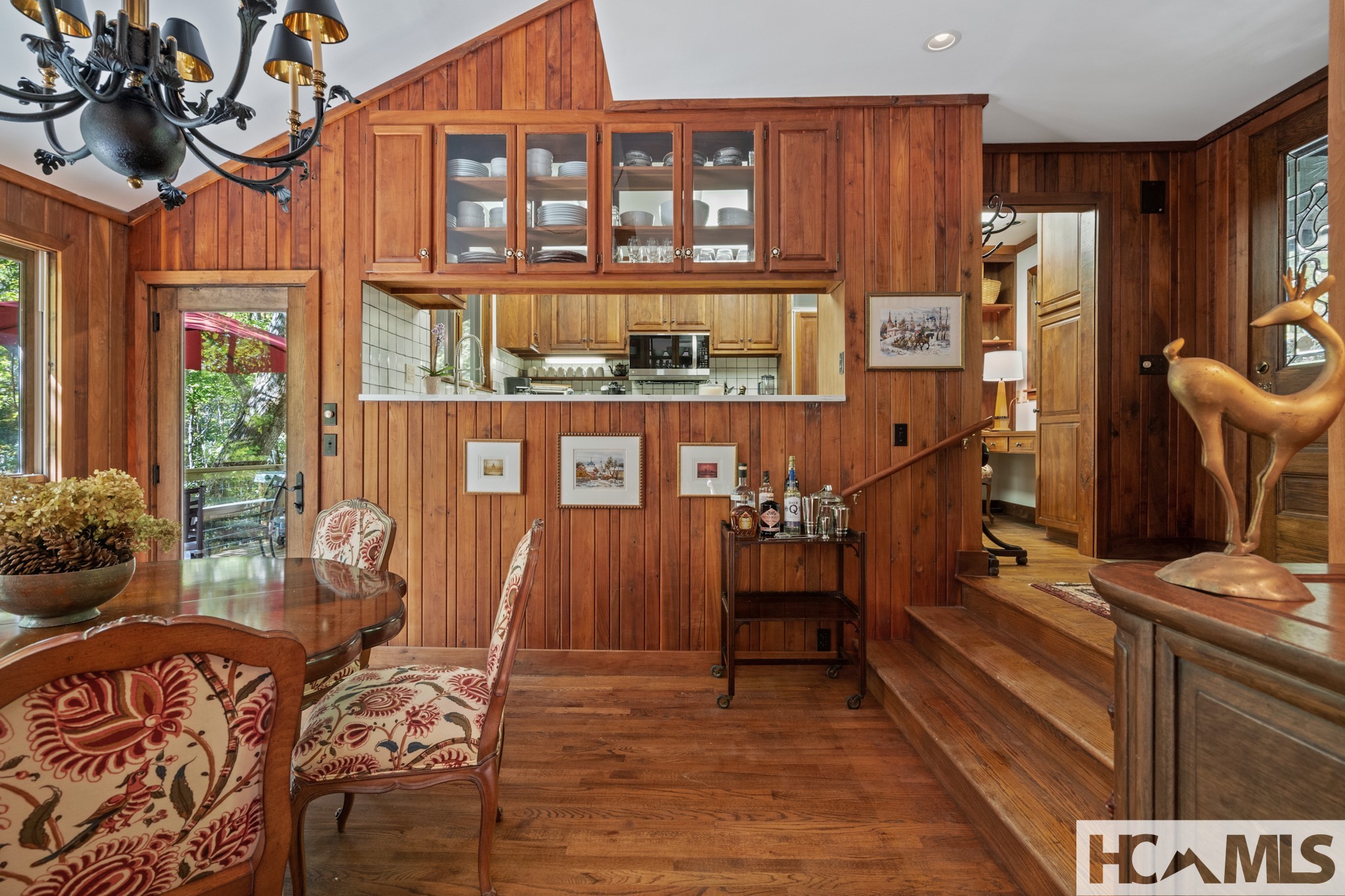 711 Flat Mountain Road