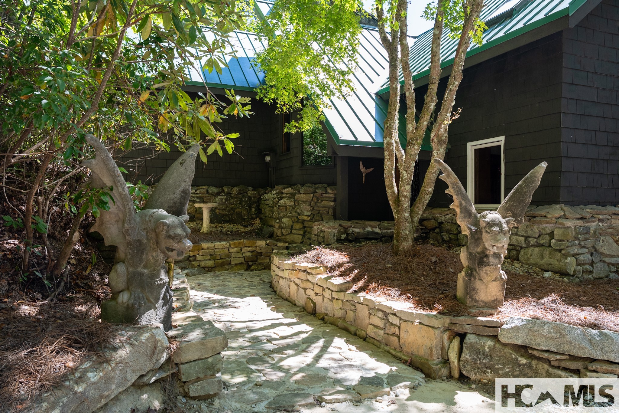 711 Flat Mountain Road