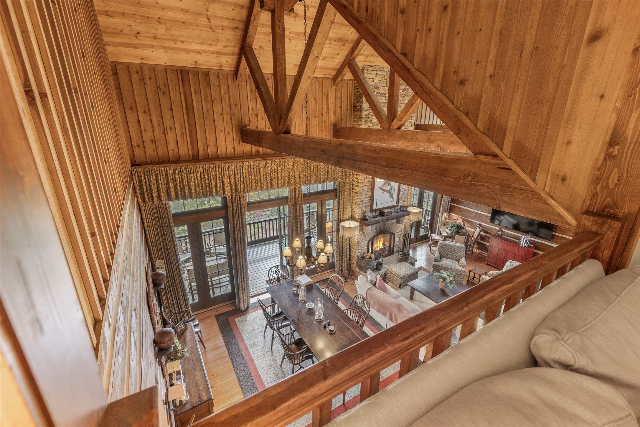 1213 Lost Valley Road