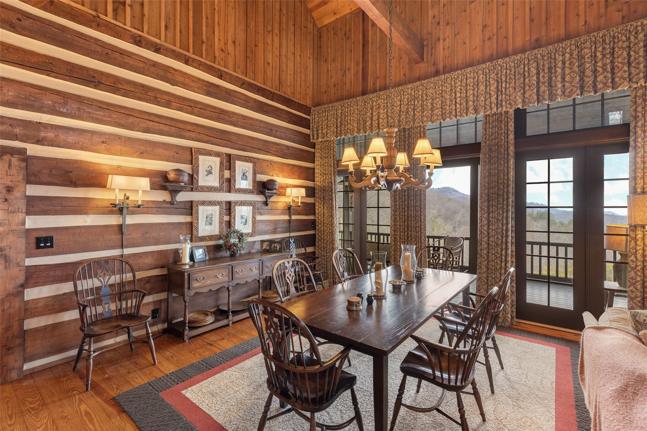 1213 Lost Valley Road