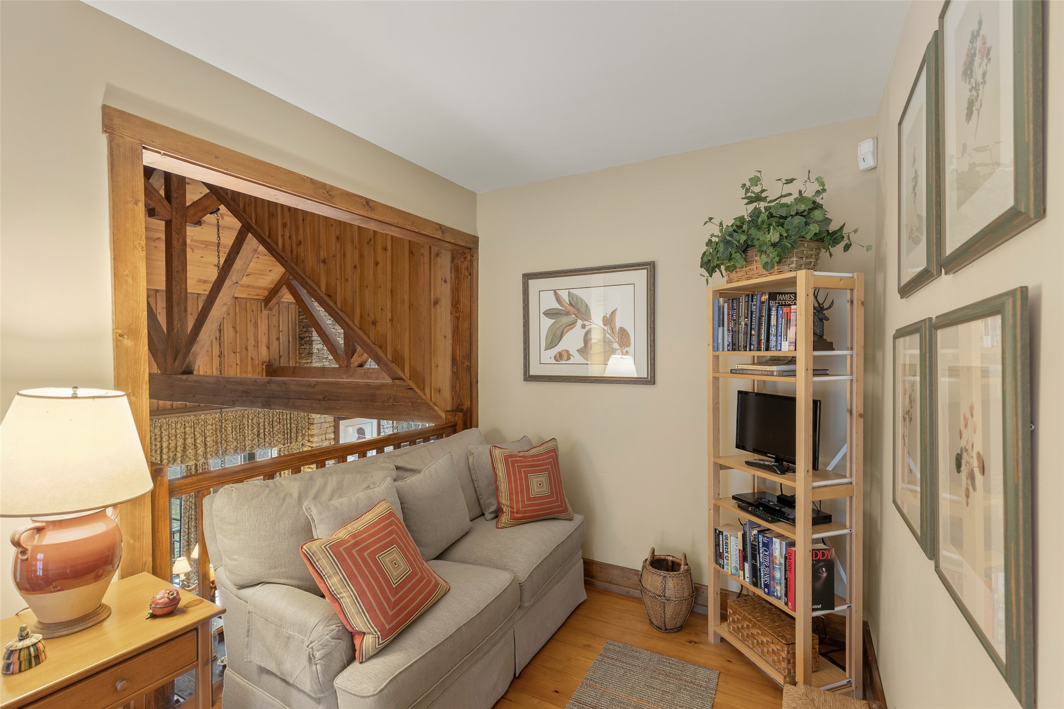 1213 Lost Valley Road