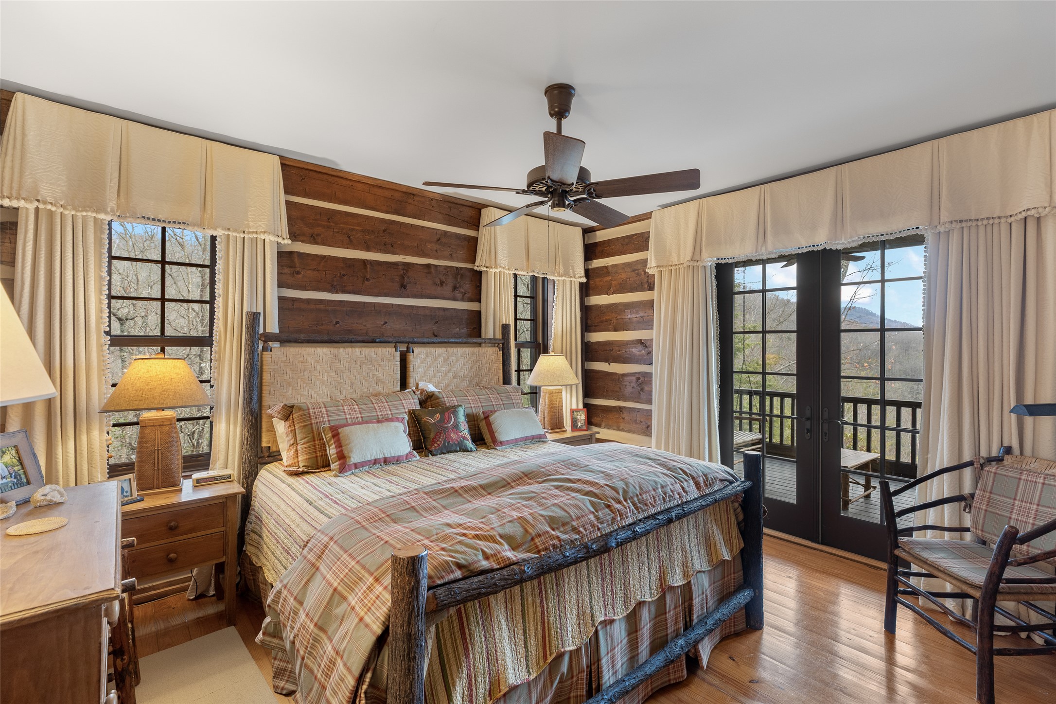 1213 Lost Valley Road