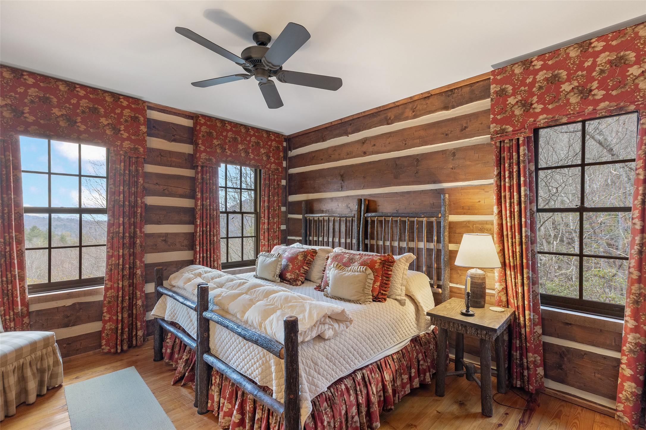 1213 Lost Valley Road