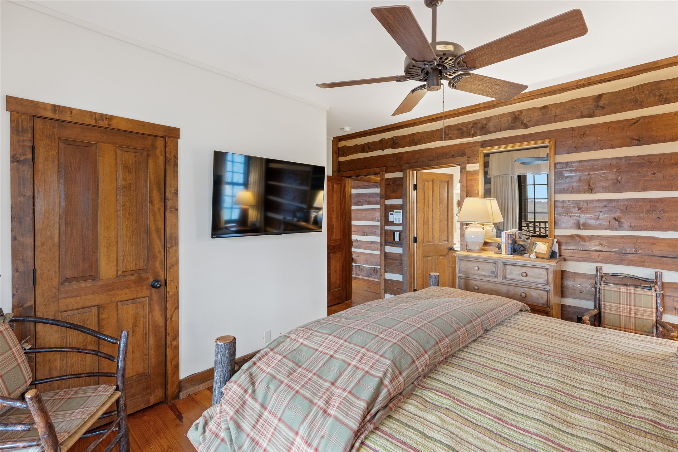 1213 Lost Valley Road