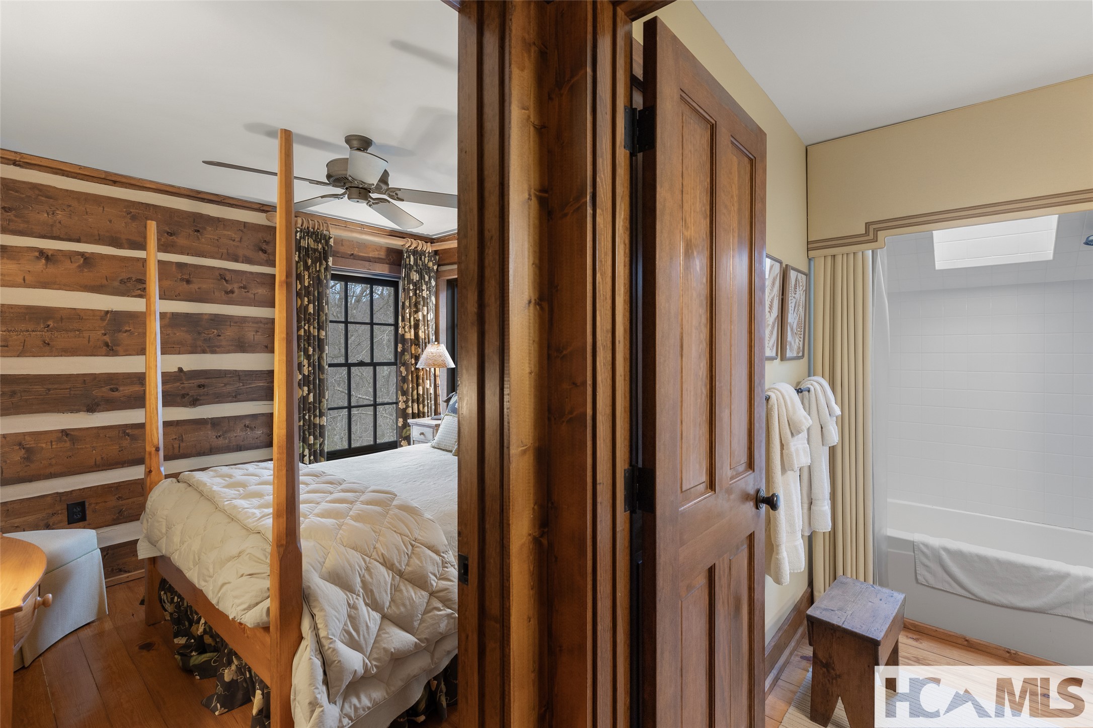 1213 Lost Valley Road