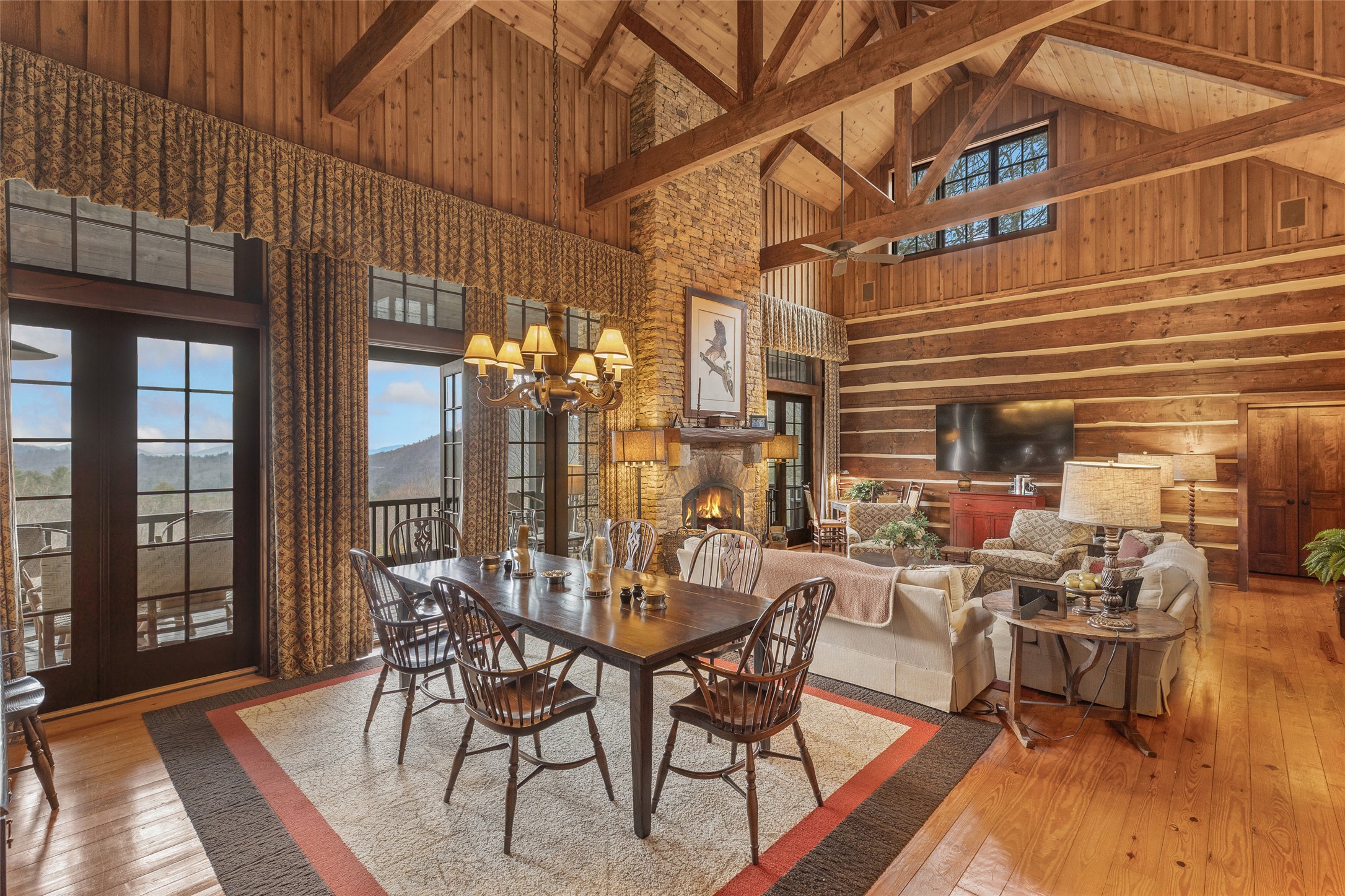 1213 Lost Valley Road