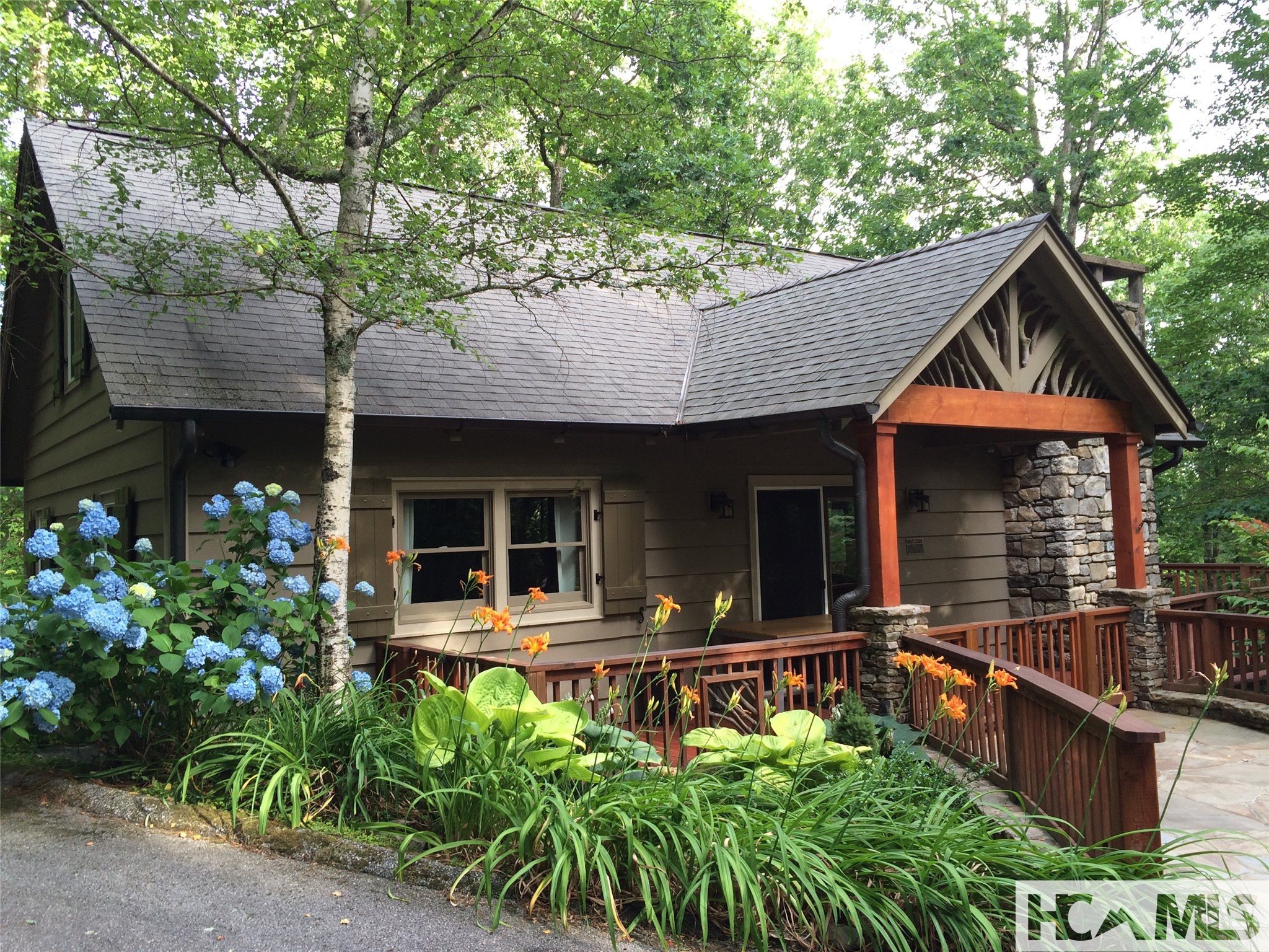 1100 Claire Lane Lane