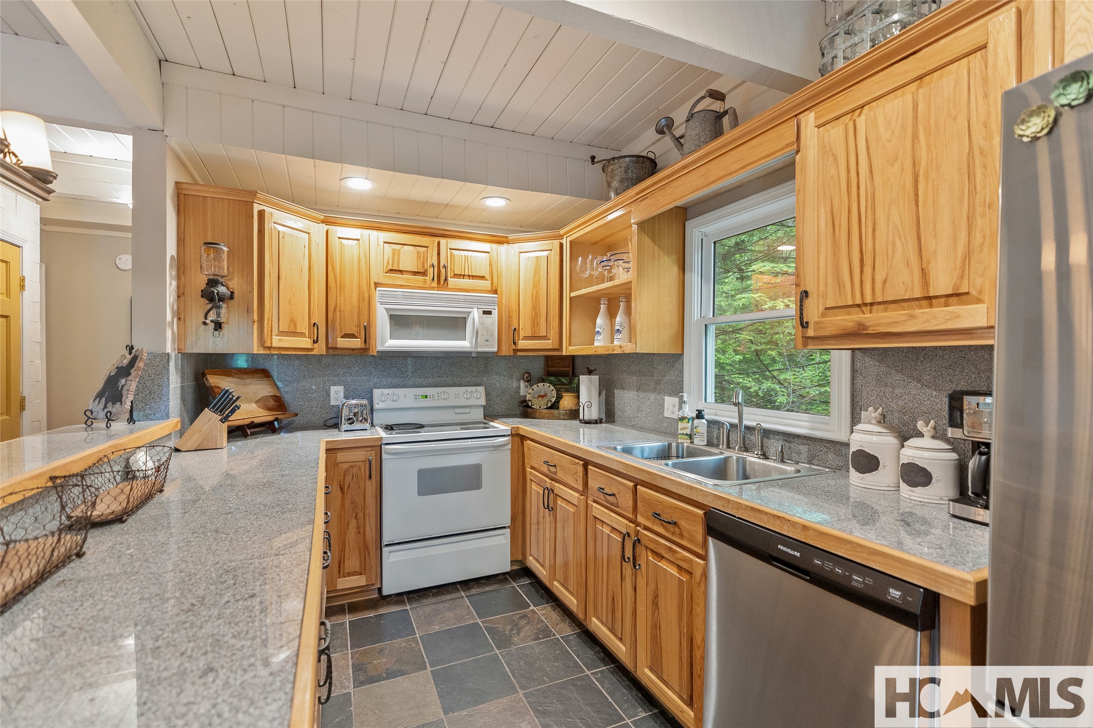 1100 Claire Lane Lane