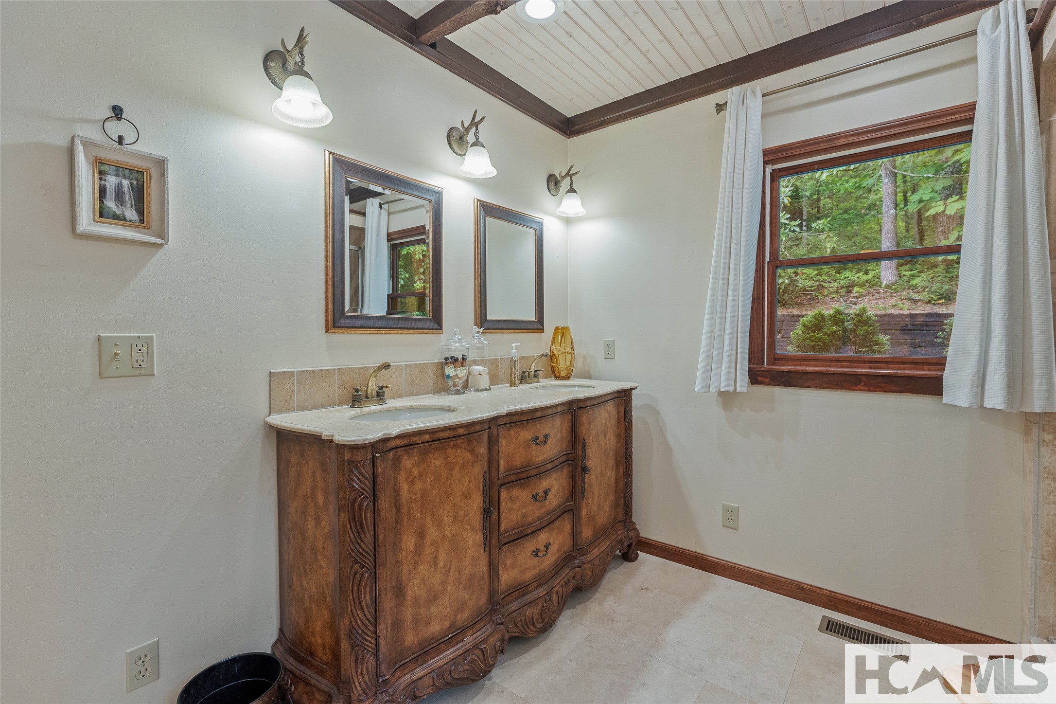 1100 Claire Lane Lane