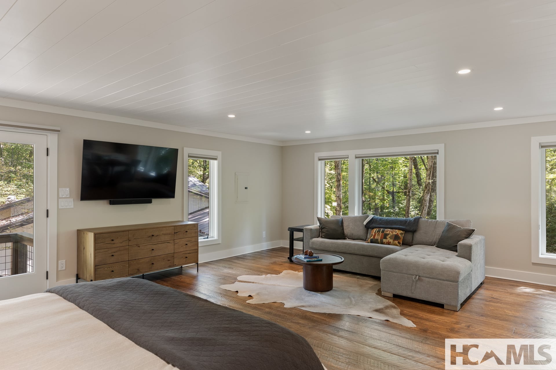 462 Mirror Lake Road