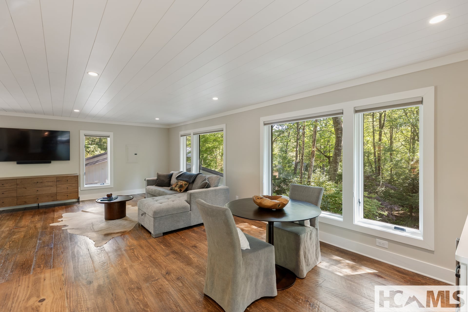 462 Mirror Lake Road