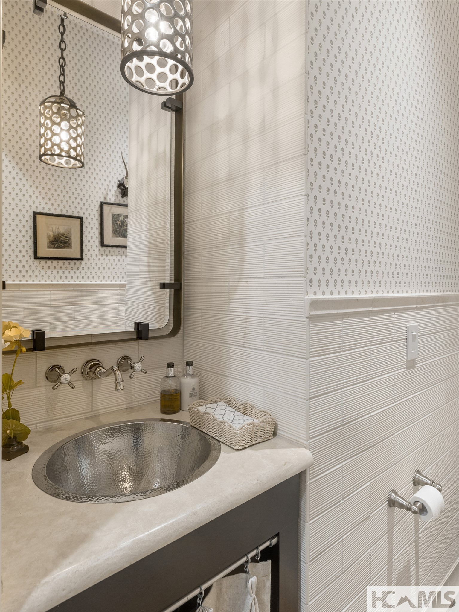 585 Moorewood Circle