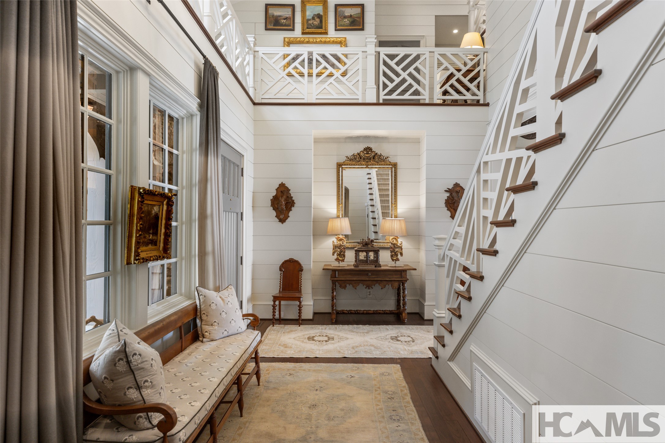 585 Moorewood Circle