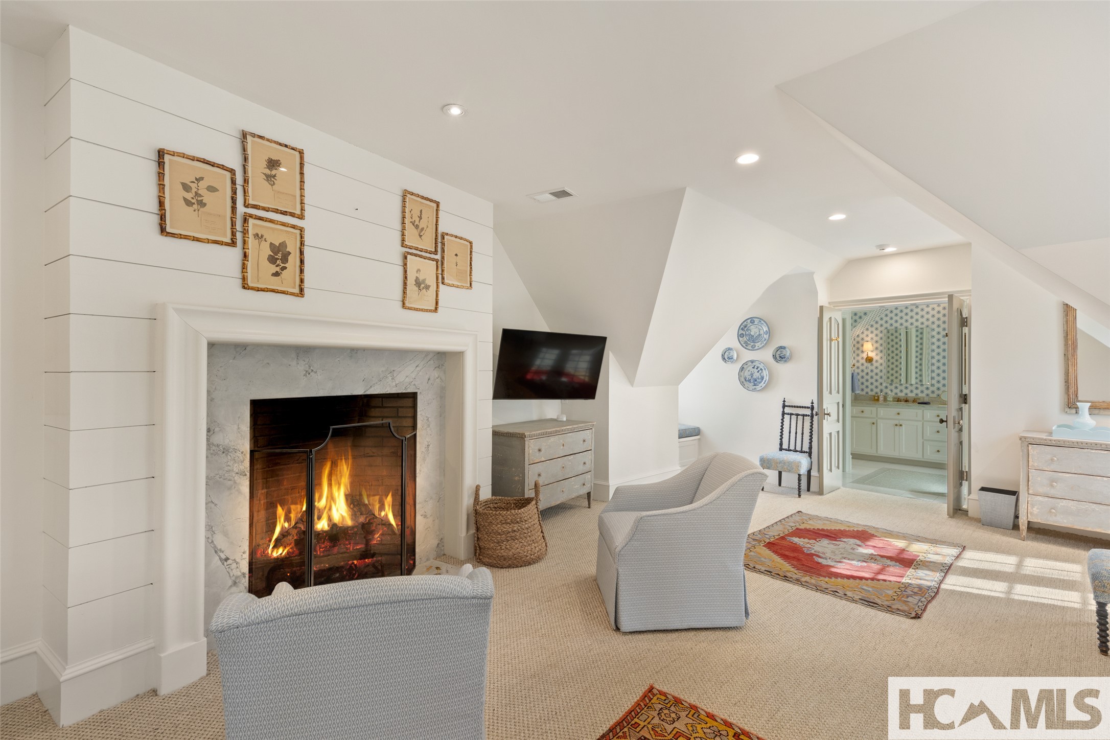 585 Moorewood Circle