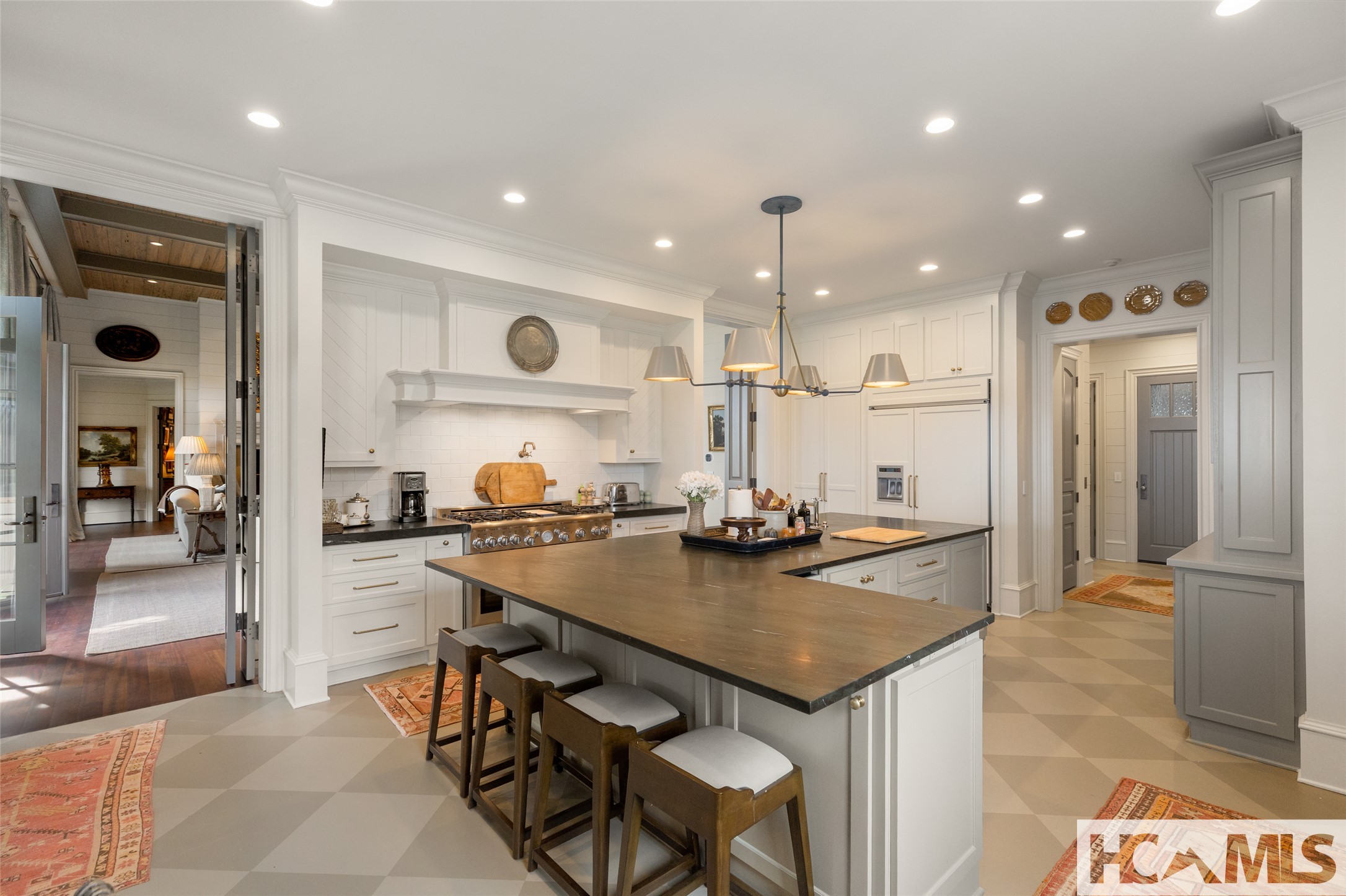 585 Moorewood Circle