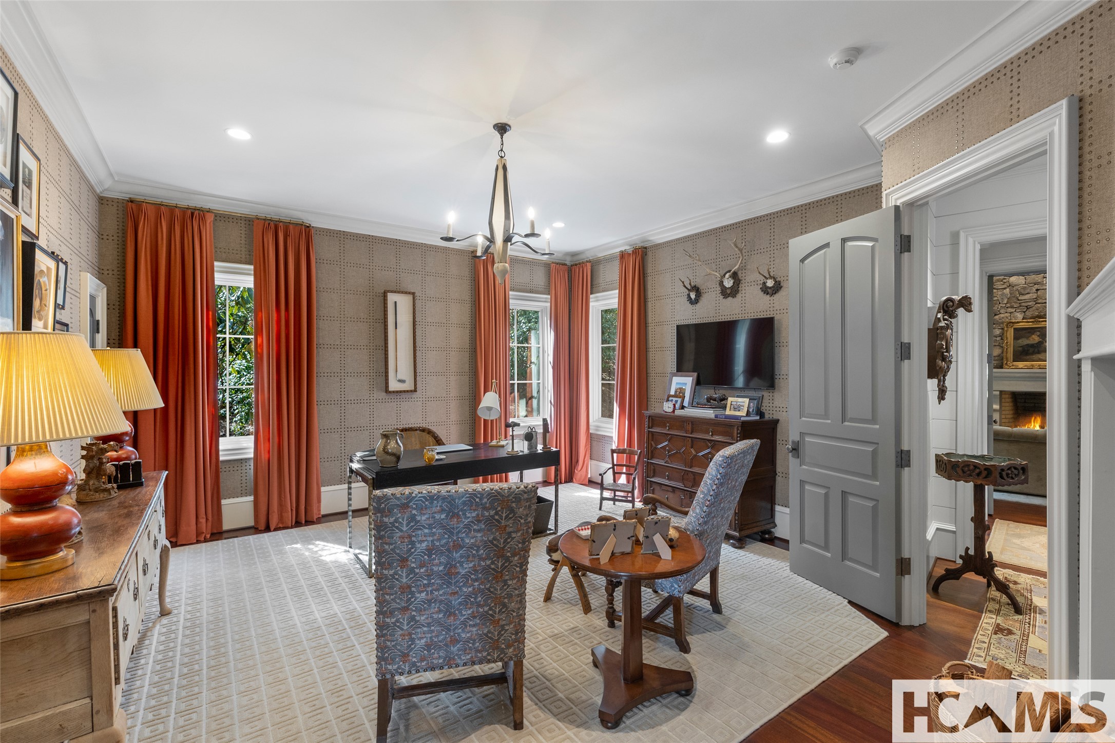 585 Moorewood Circle