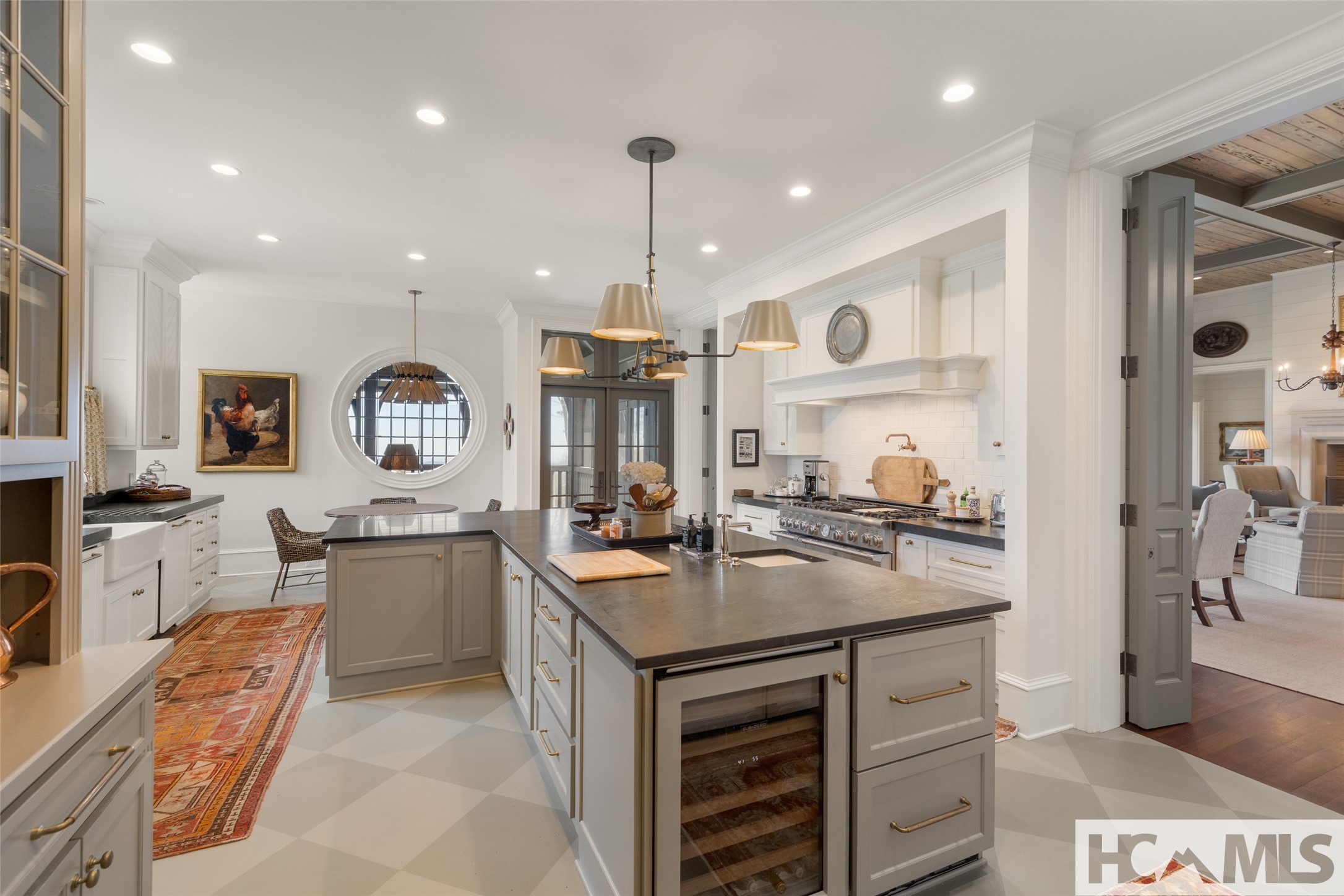 585 Moorewood Circle