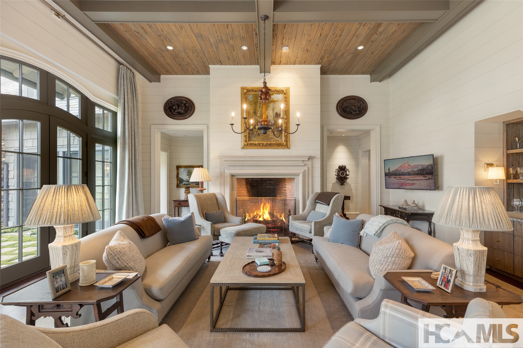 585 Moorewood Circle