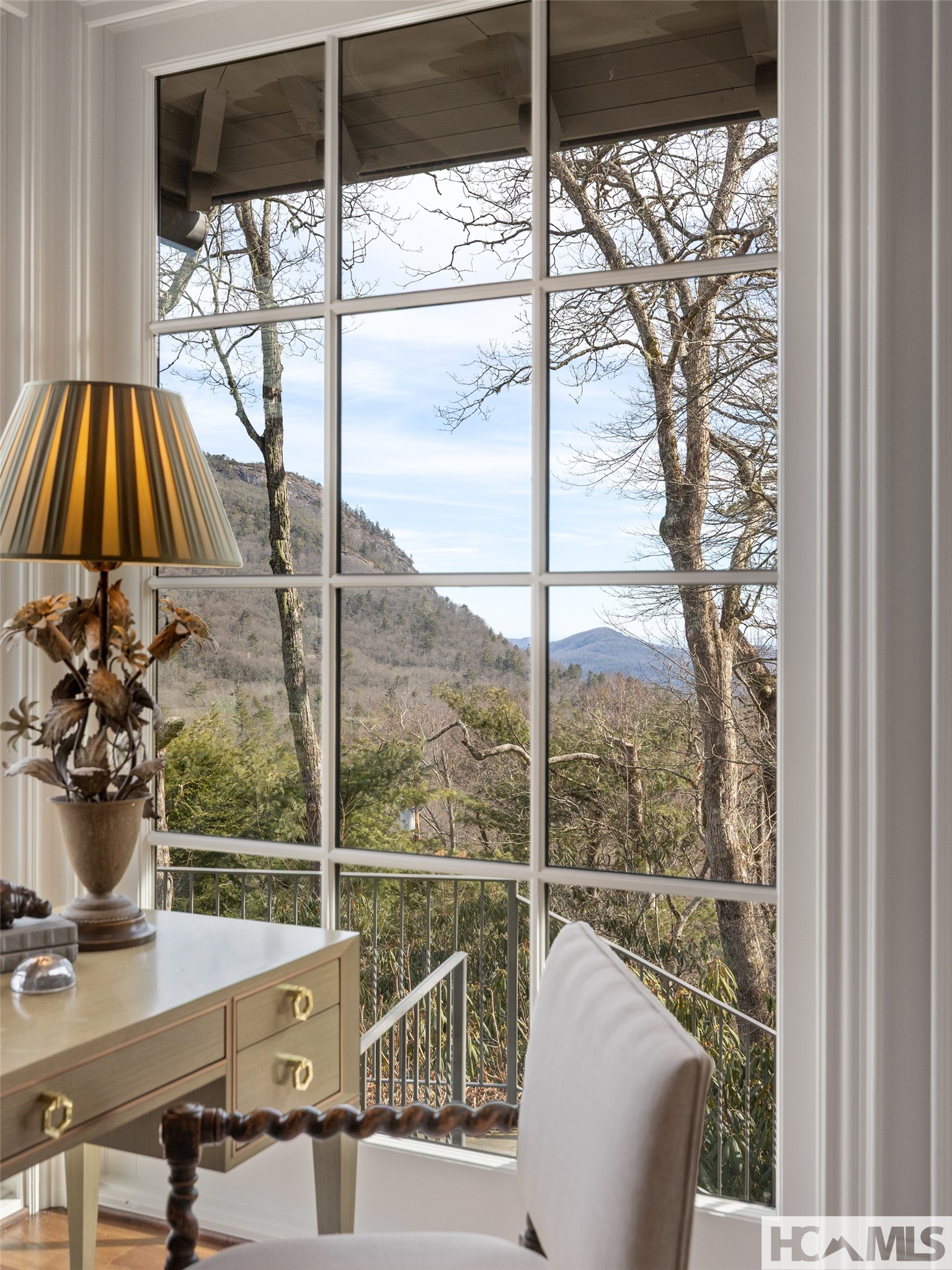 585 Moorewood Circle