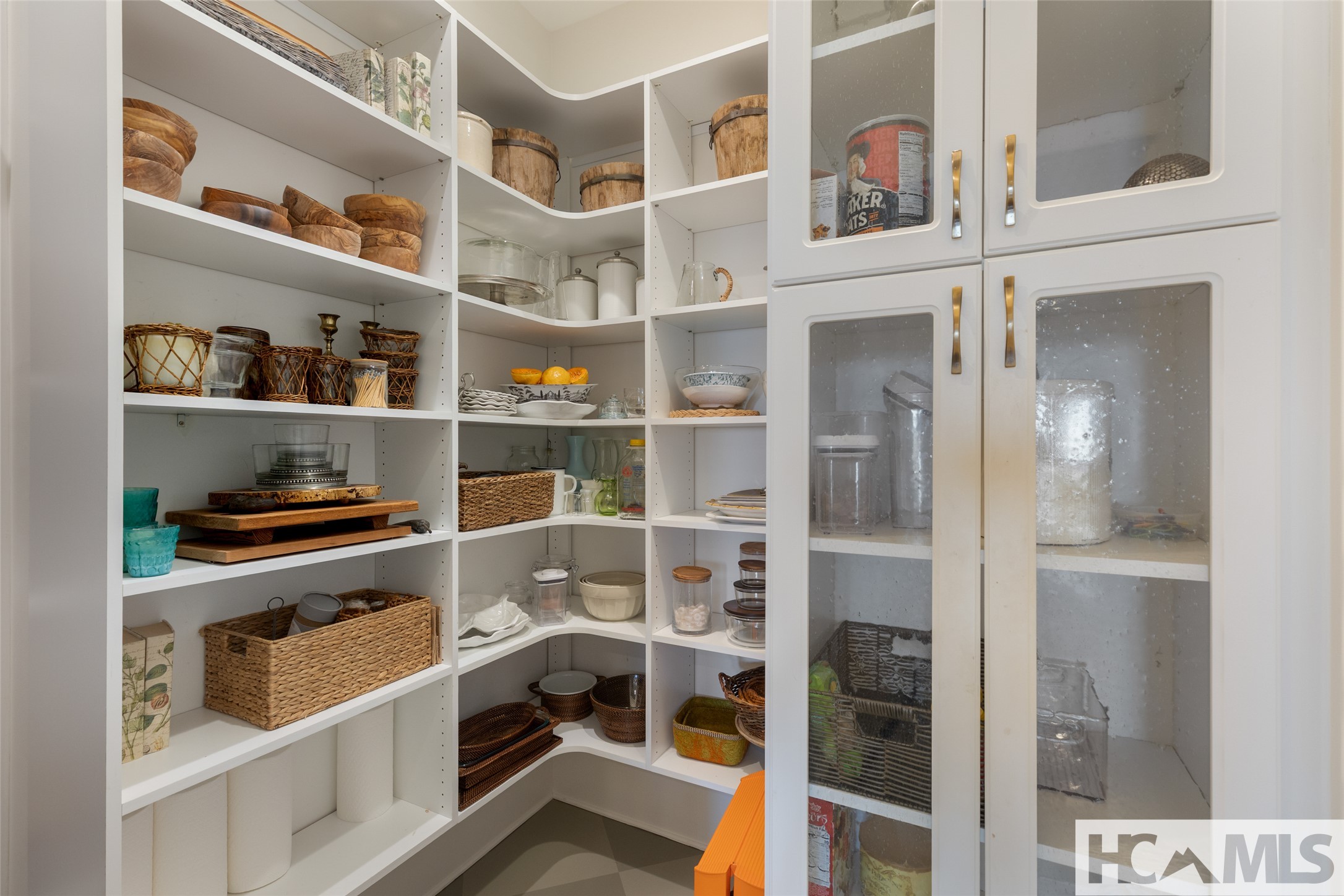 585 Moorewood Circle